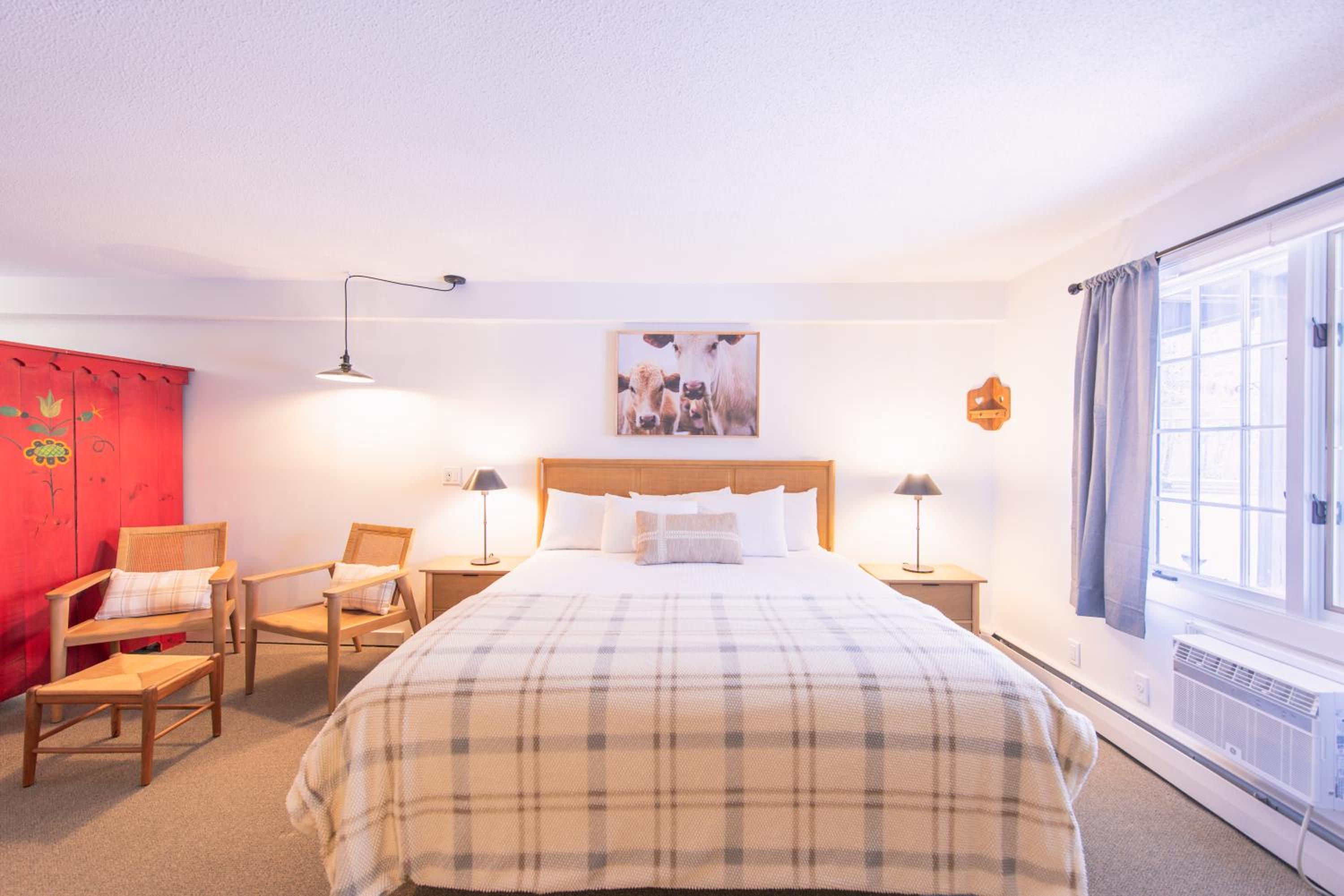 Superior King Suite - Photo 4