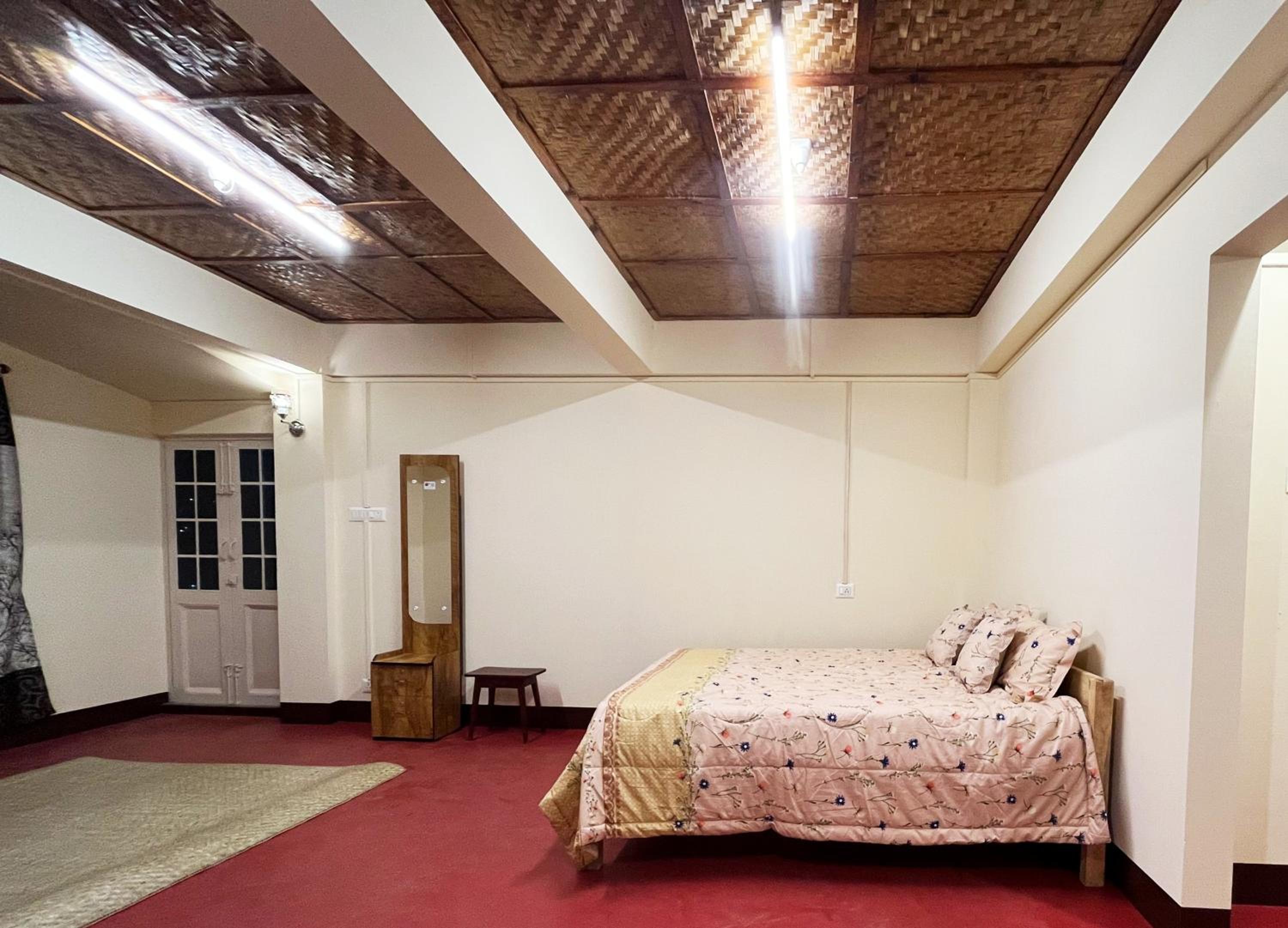 Double Room With Private Bathroom photo 1