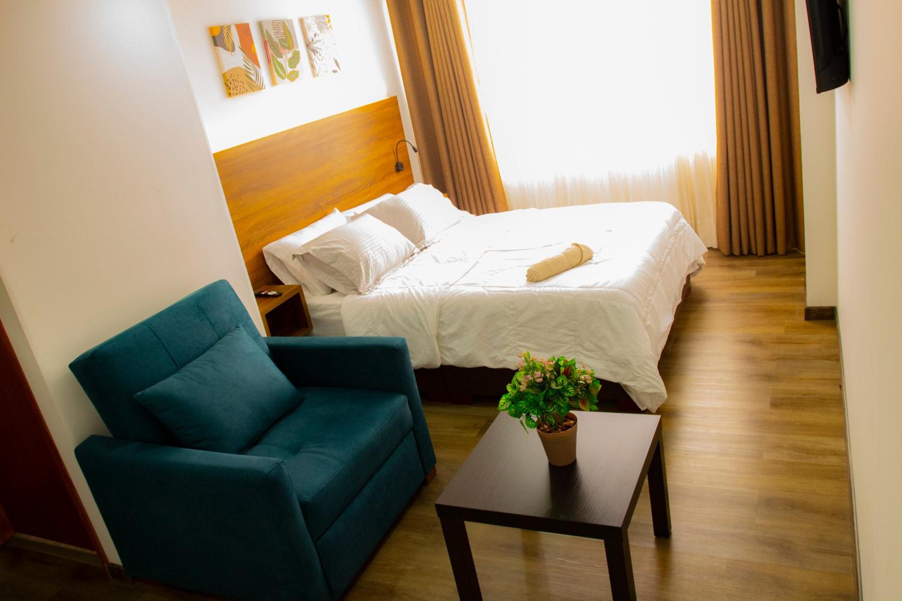 Large Double Room