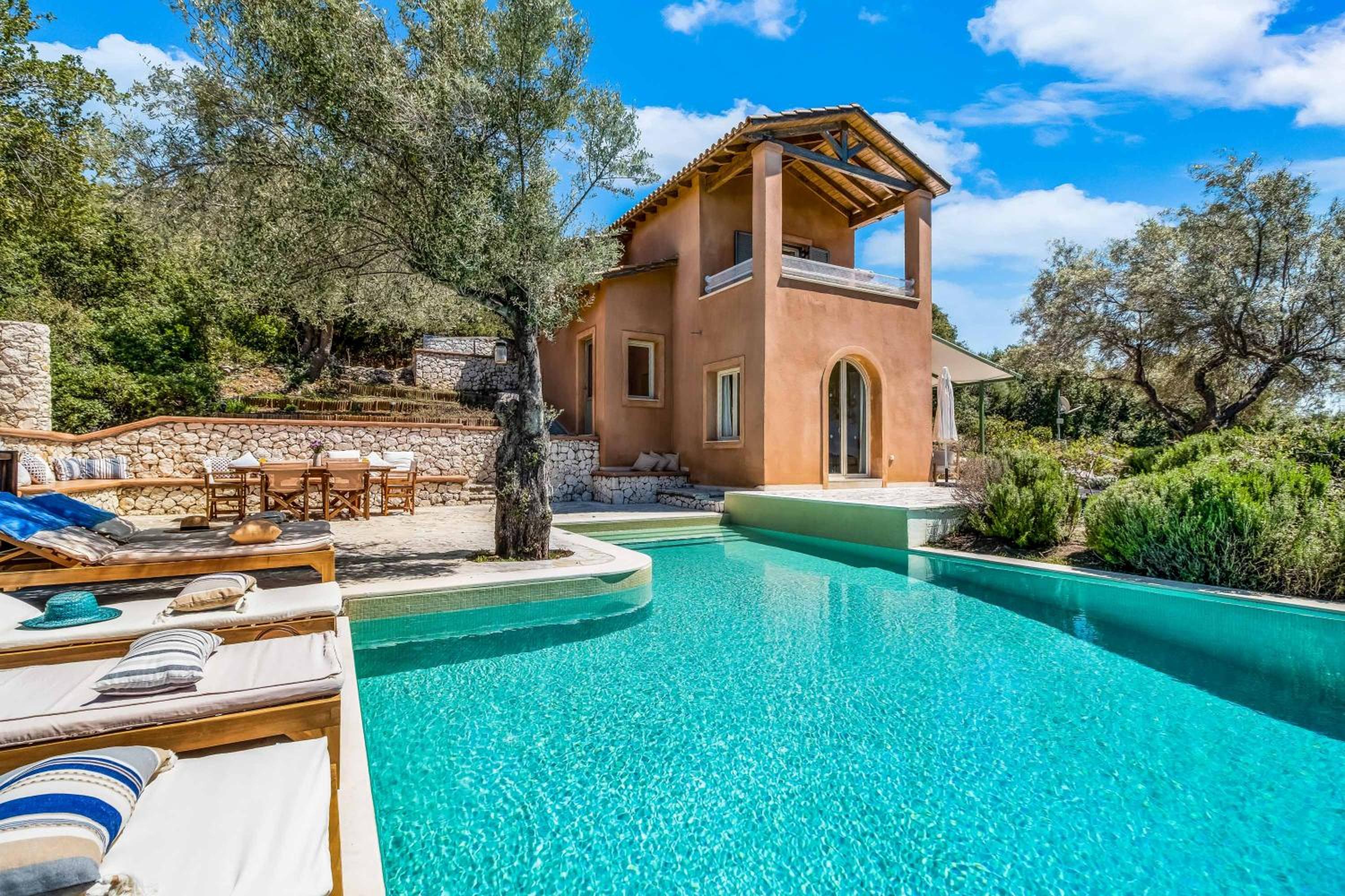 Villa photo 3