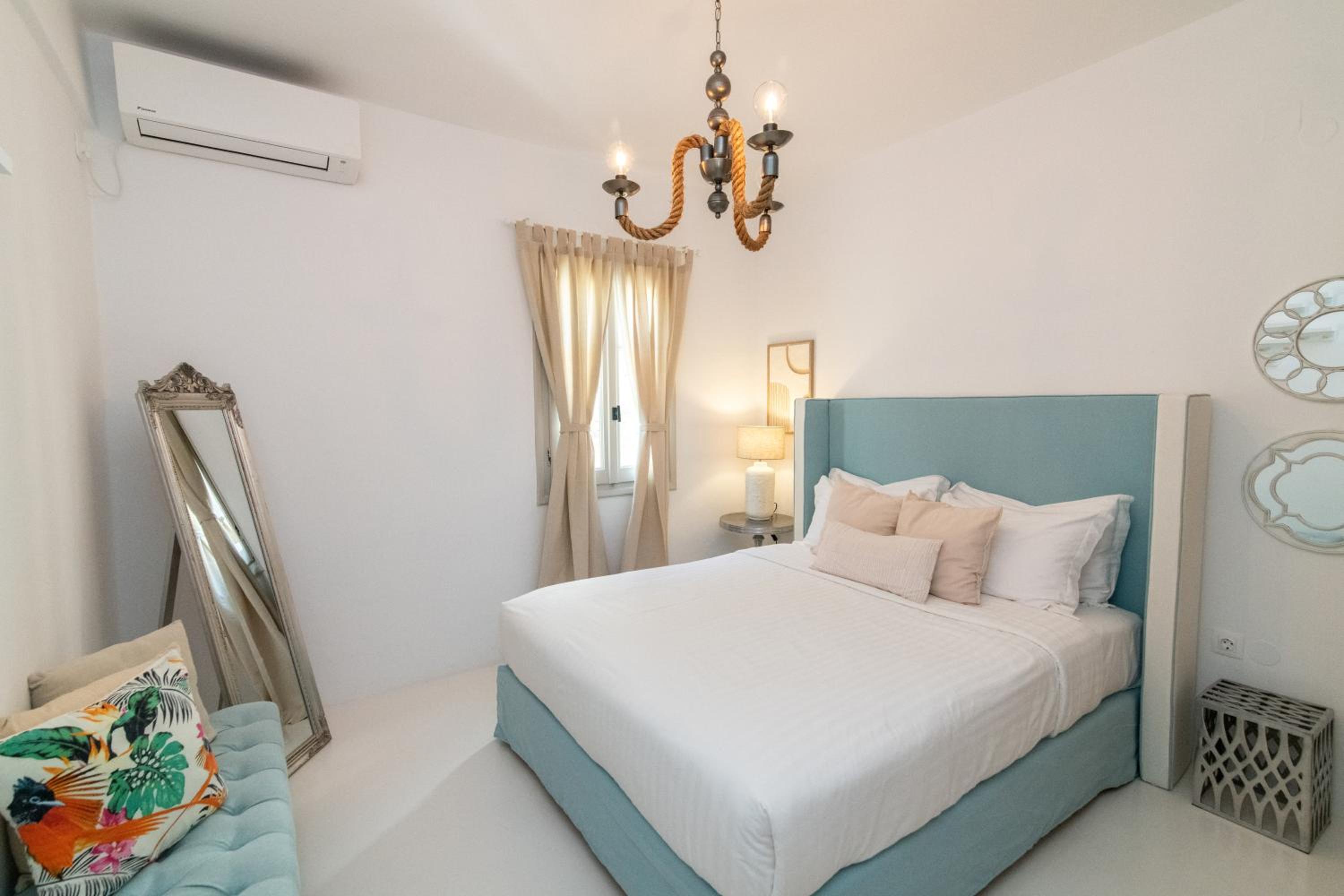 Three-Bedroom Villa photo 1