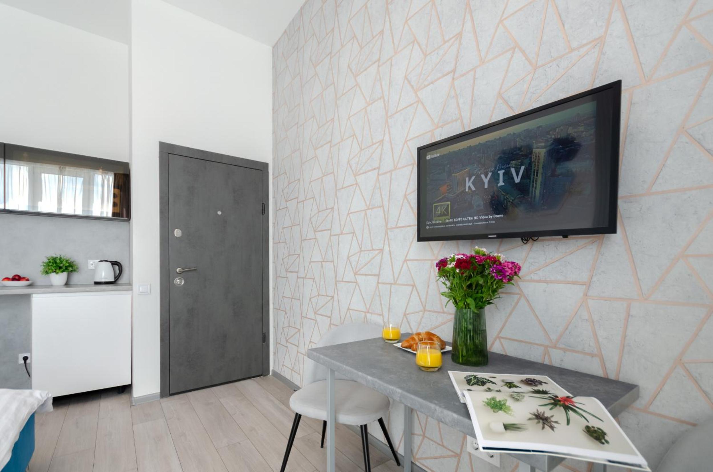 Studio Apartment