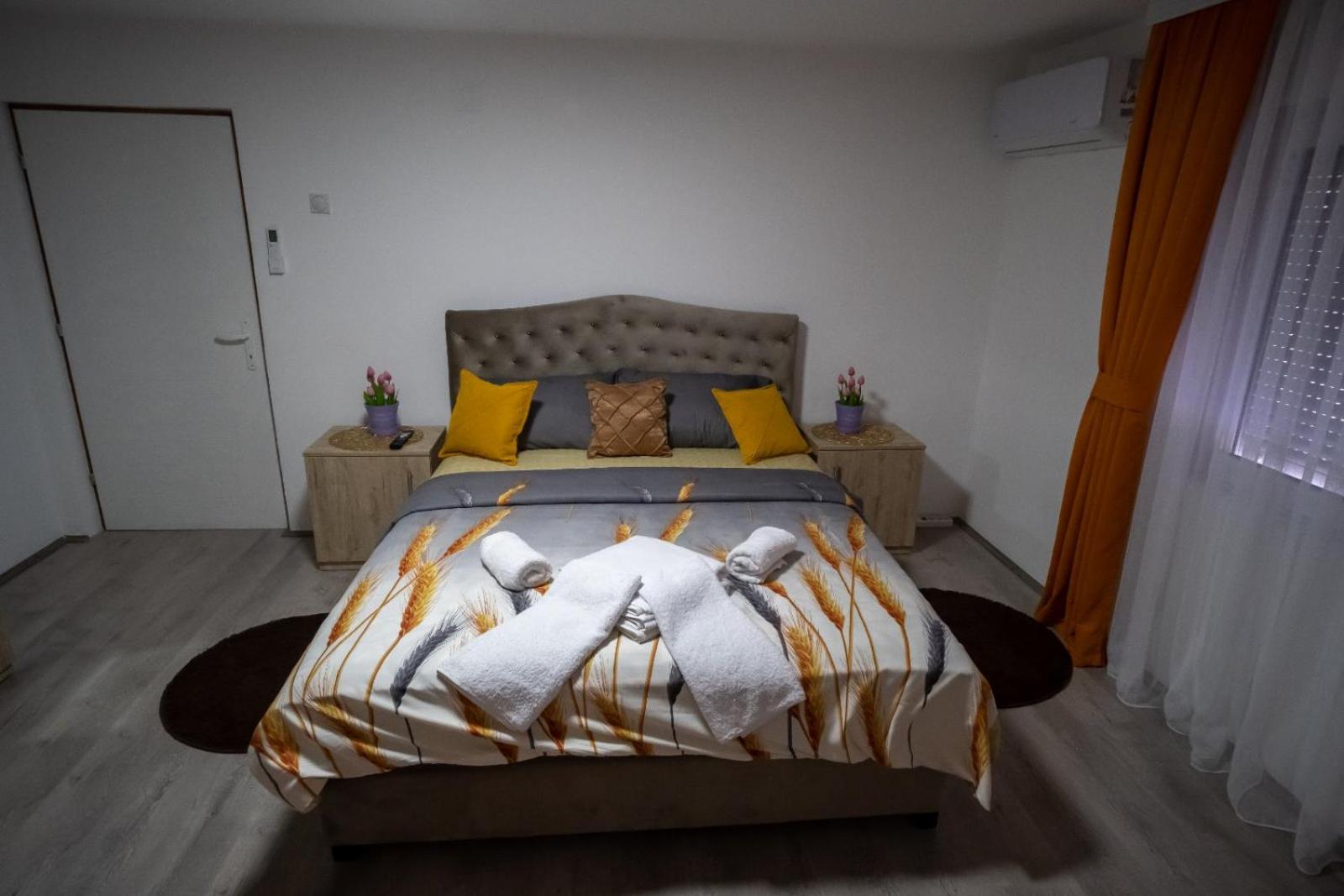 Two-Bedroom Apartment photo 2