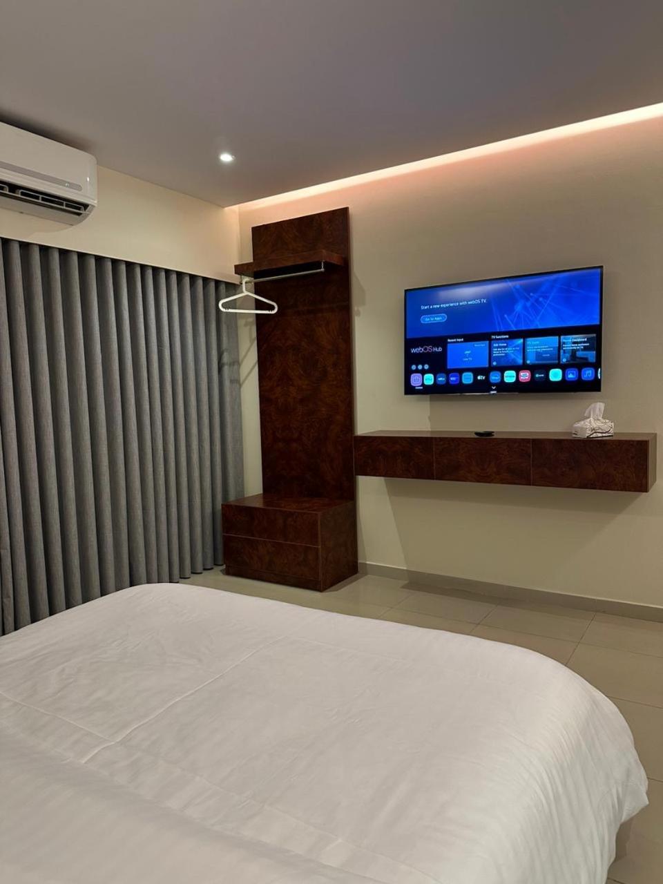 Double Room With Private Bathroom photo 1