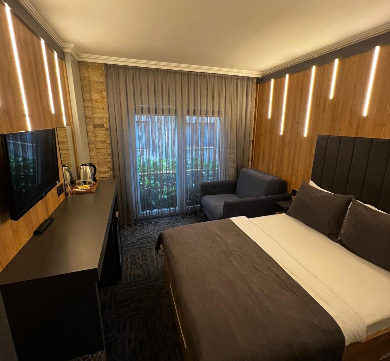 Economy Double Room photo 3