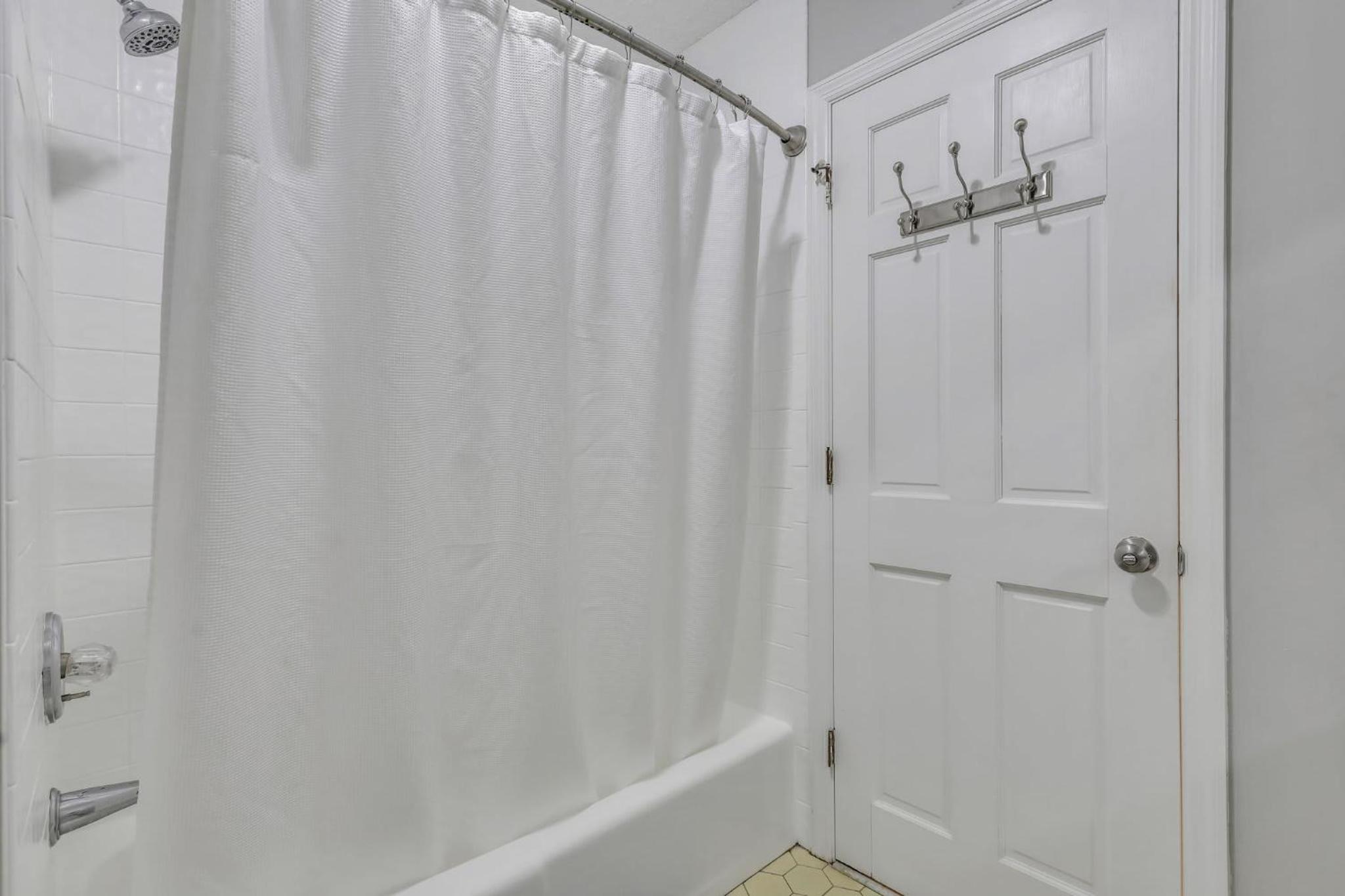 Apartment - Photo 47