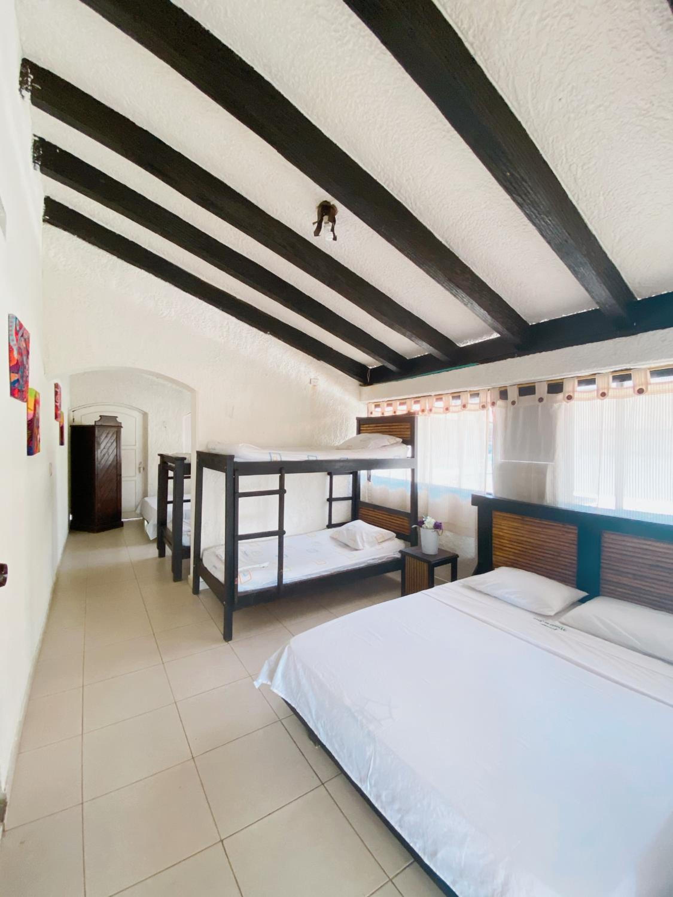 Quadruple Room With Private Bathroom photo 3