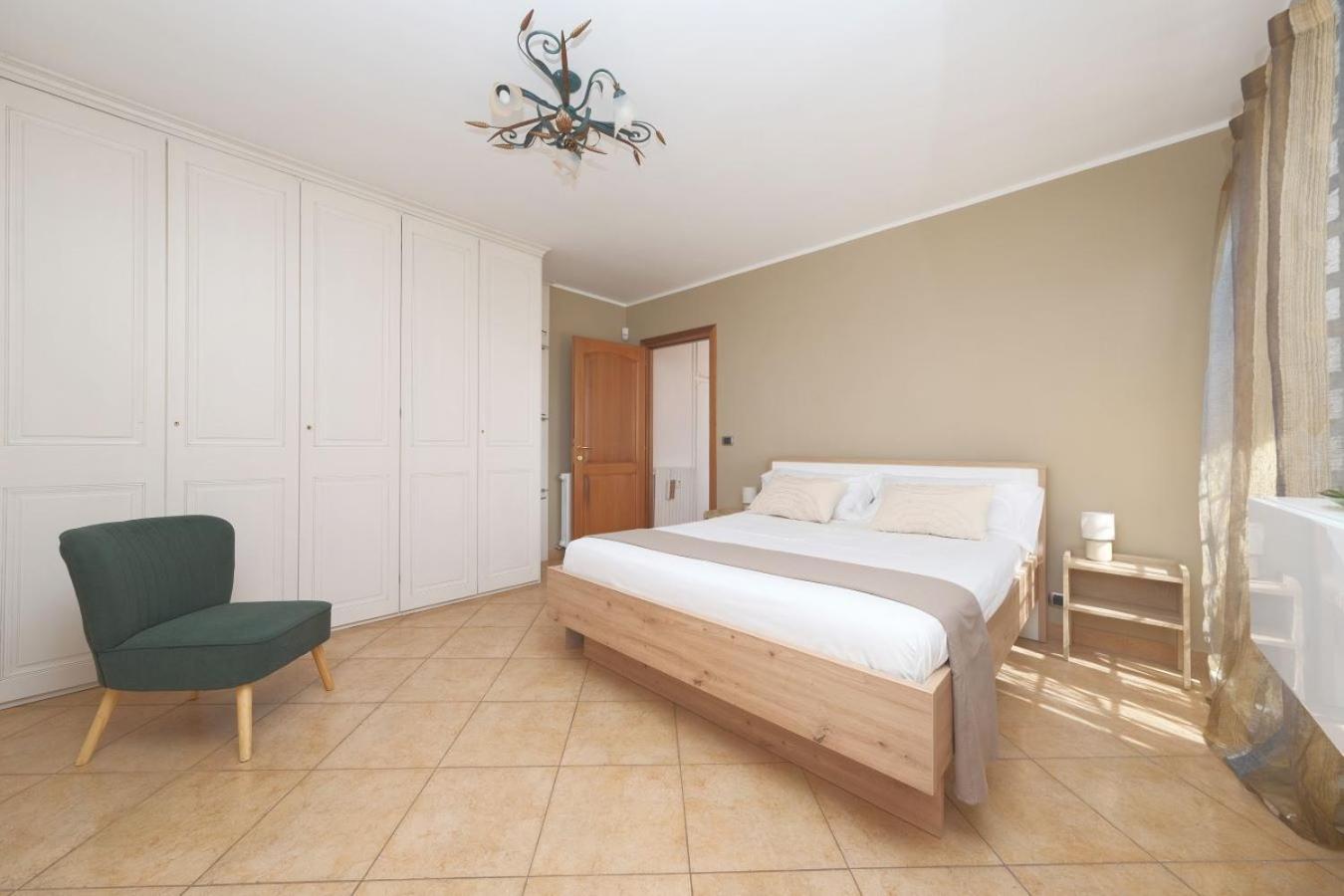 Two-Bedroom Apartment with Terrace photo 3