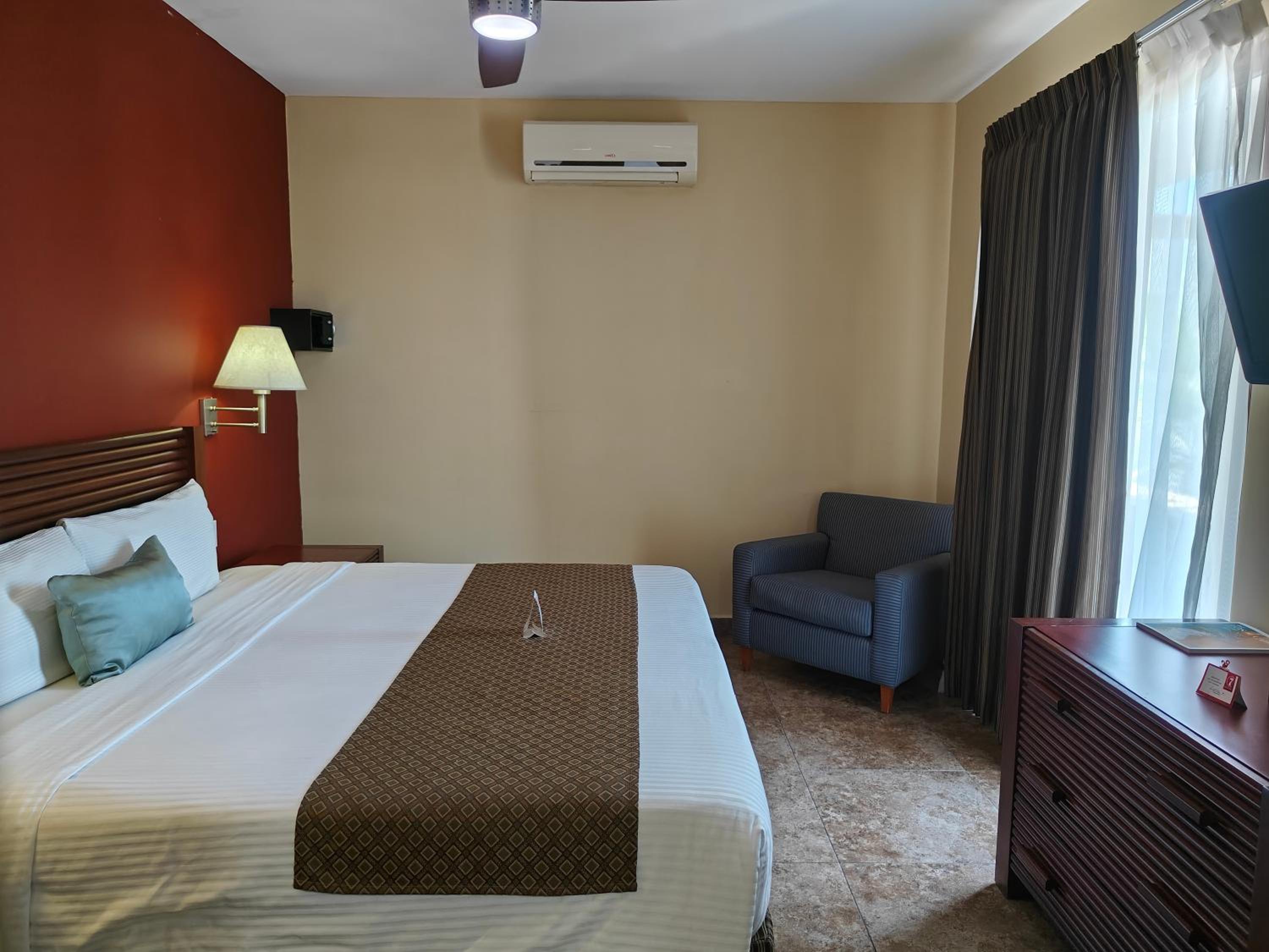 Superior King Room