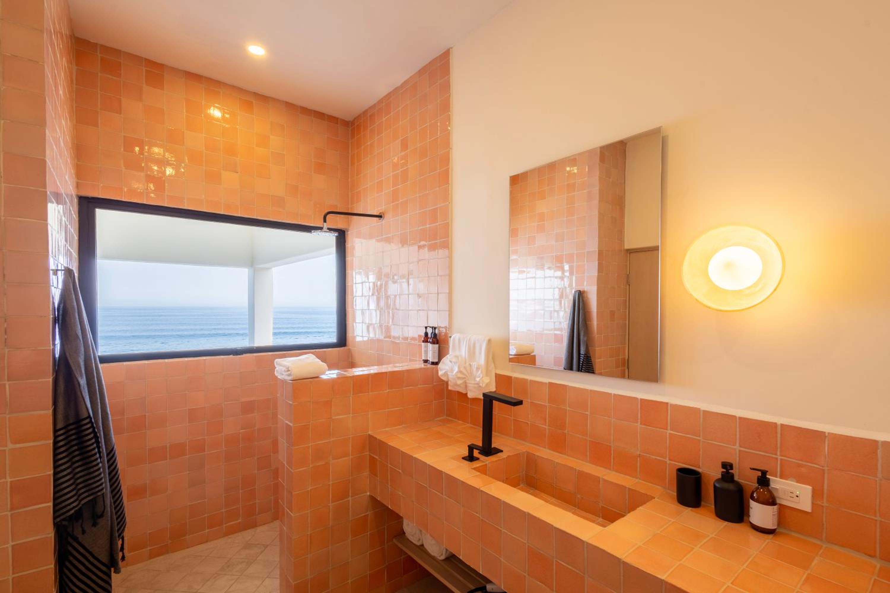 Superior Suite with Sea View photo 2