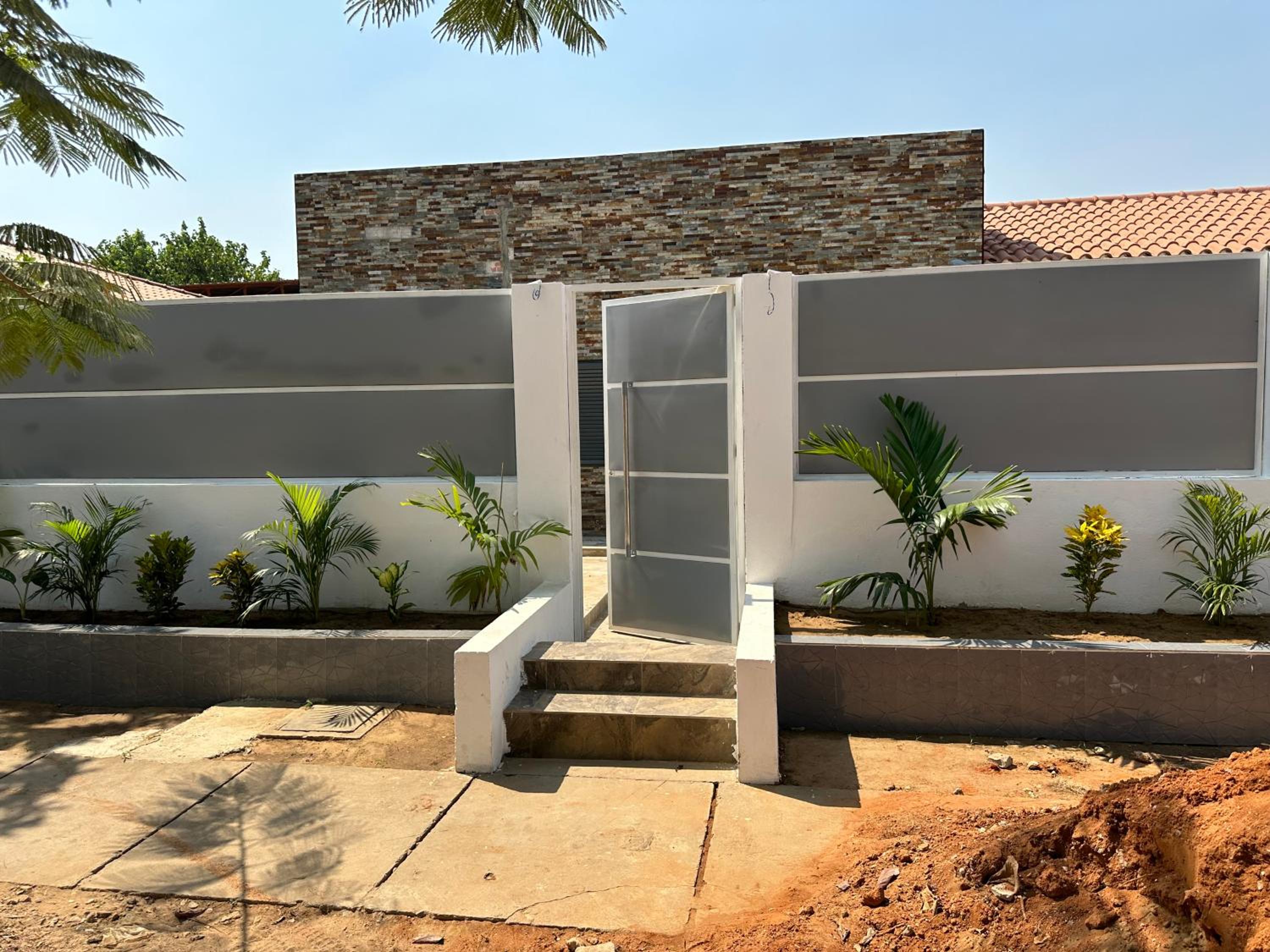 Three-Bedroom Villa photo 2