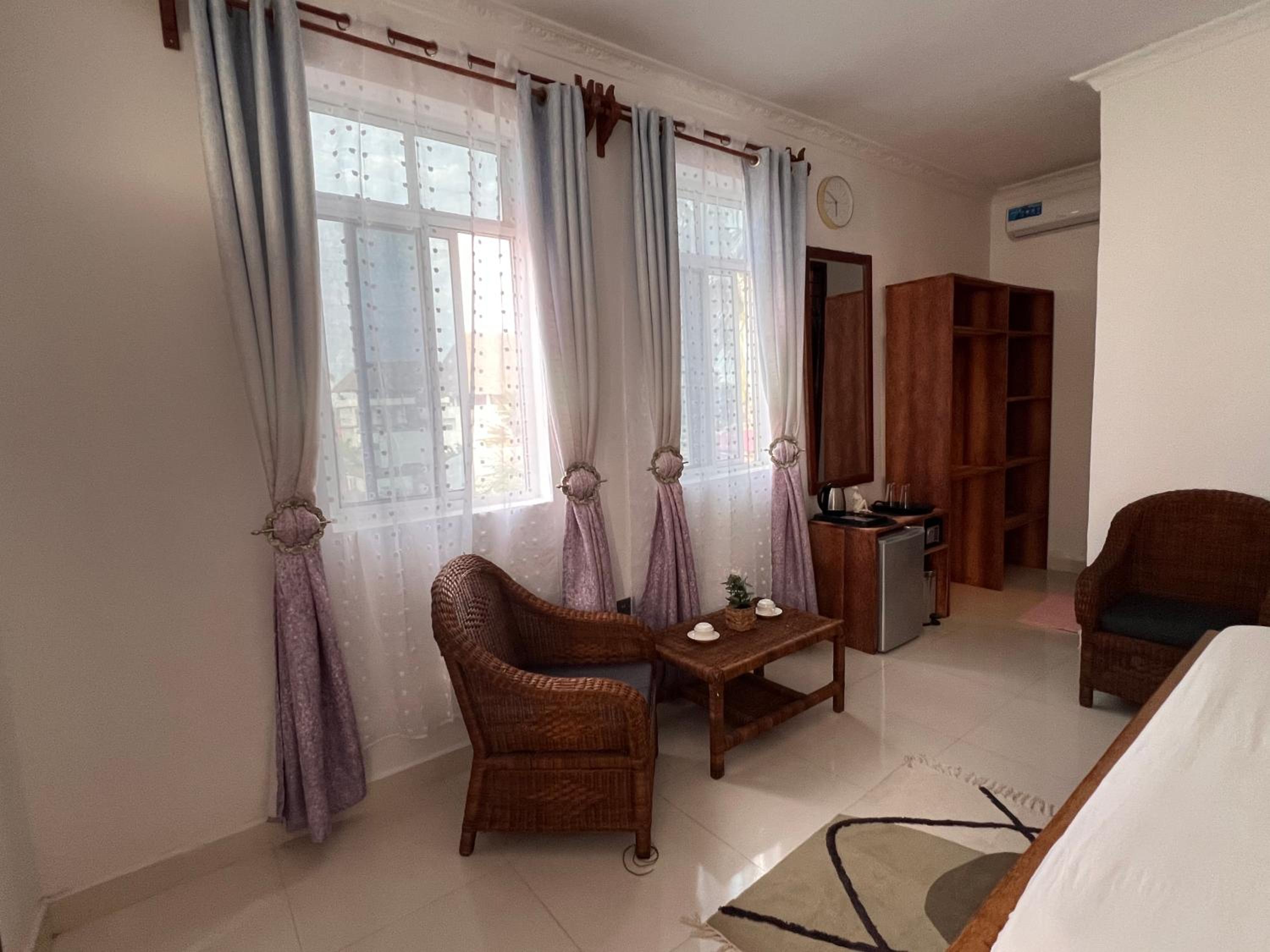 Deluxe Triple Room with Sea View photo 1
