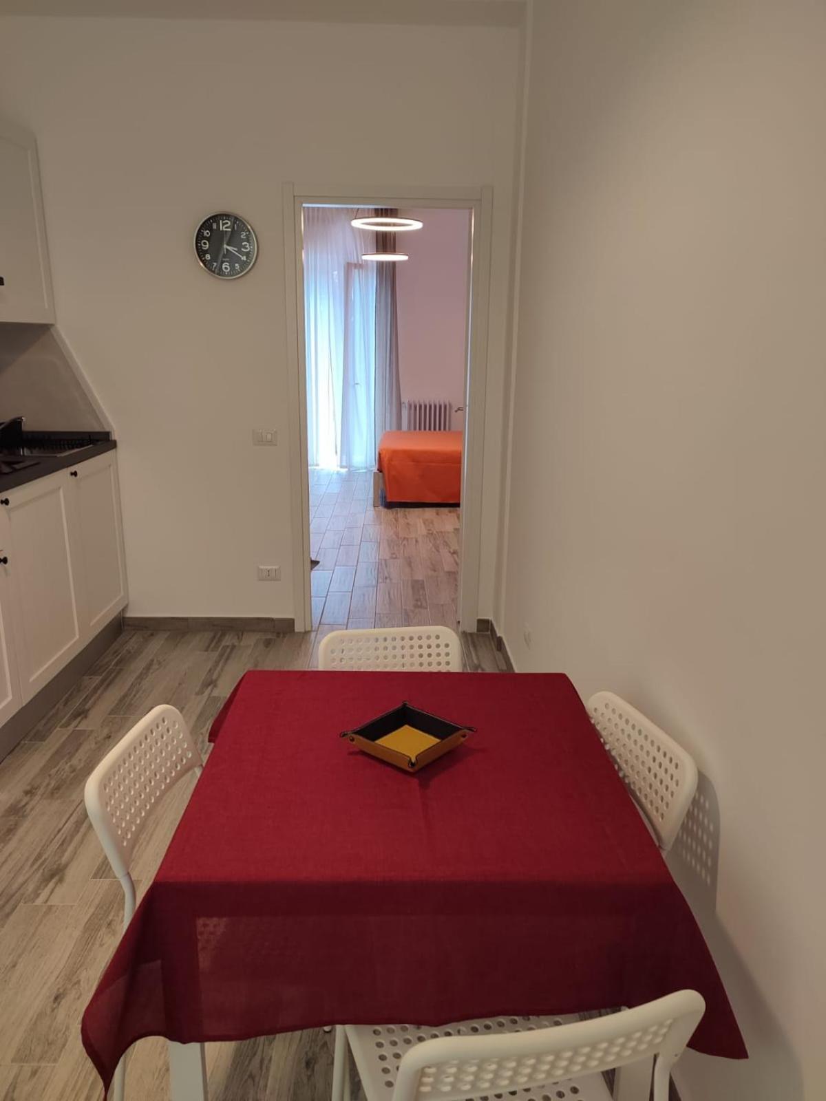 Classic Apartment photo 2