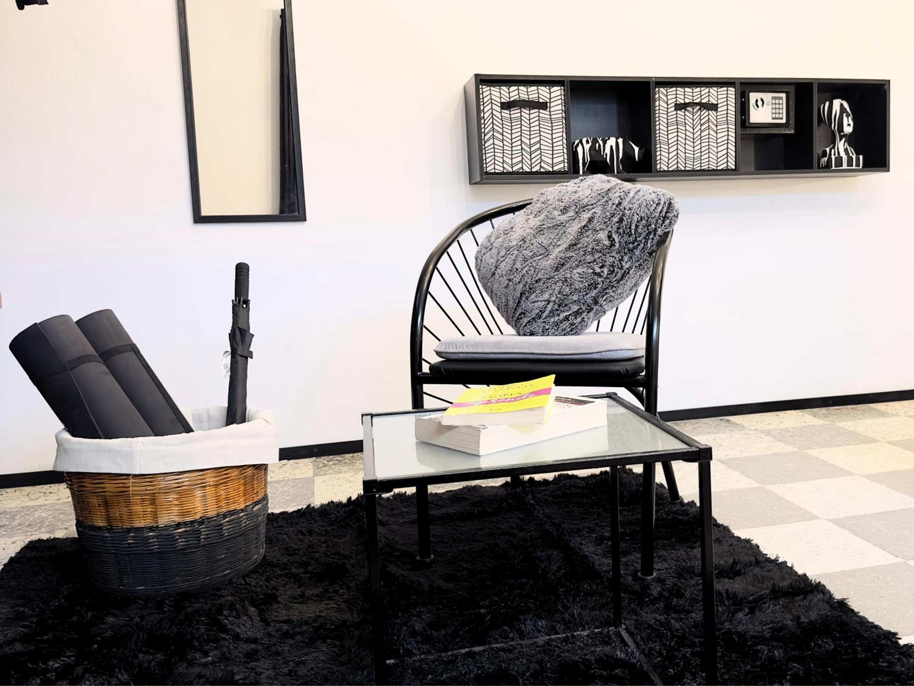 Suite - Photo 15