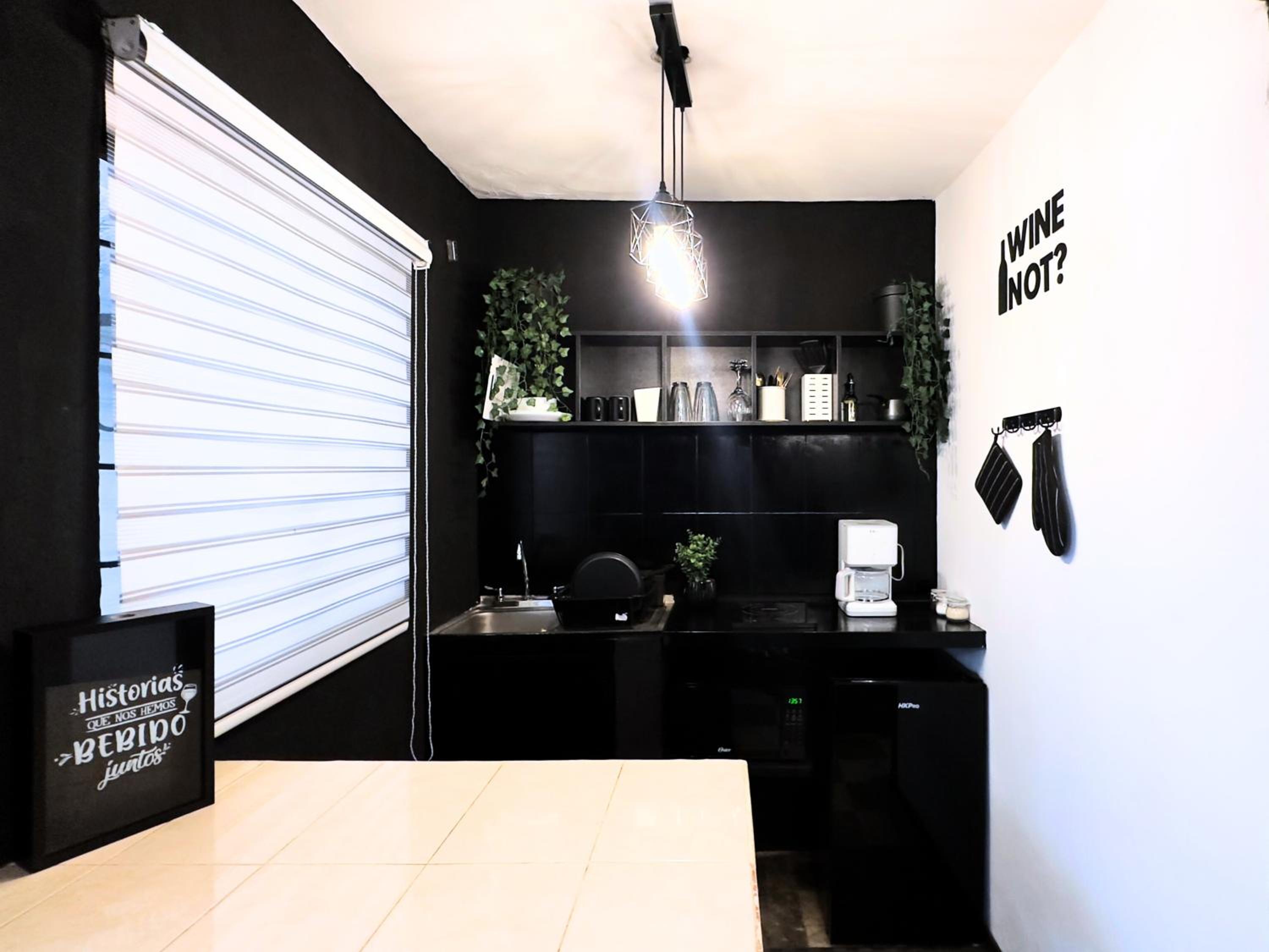 Suite - Photo 2