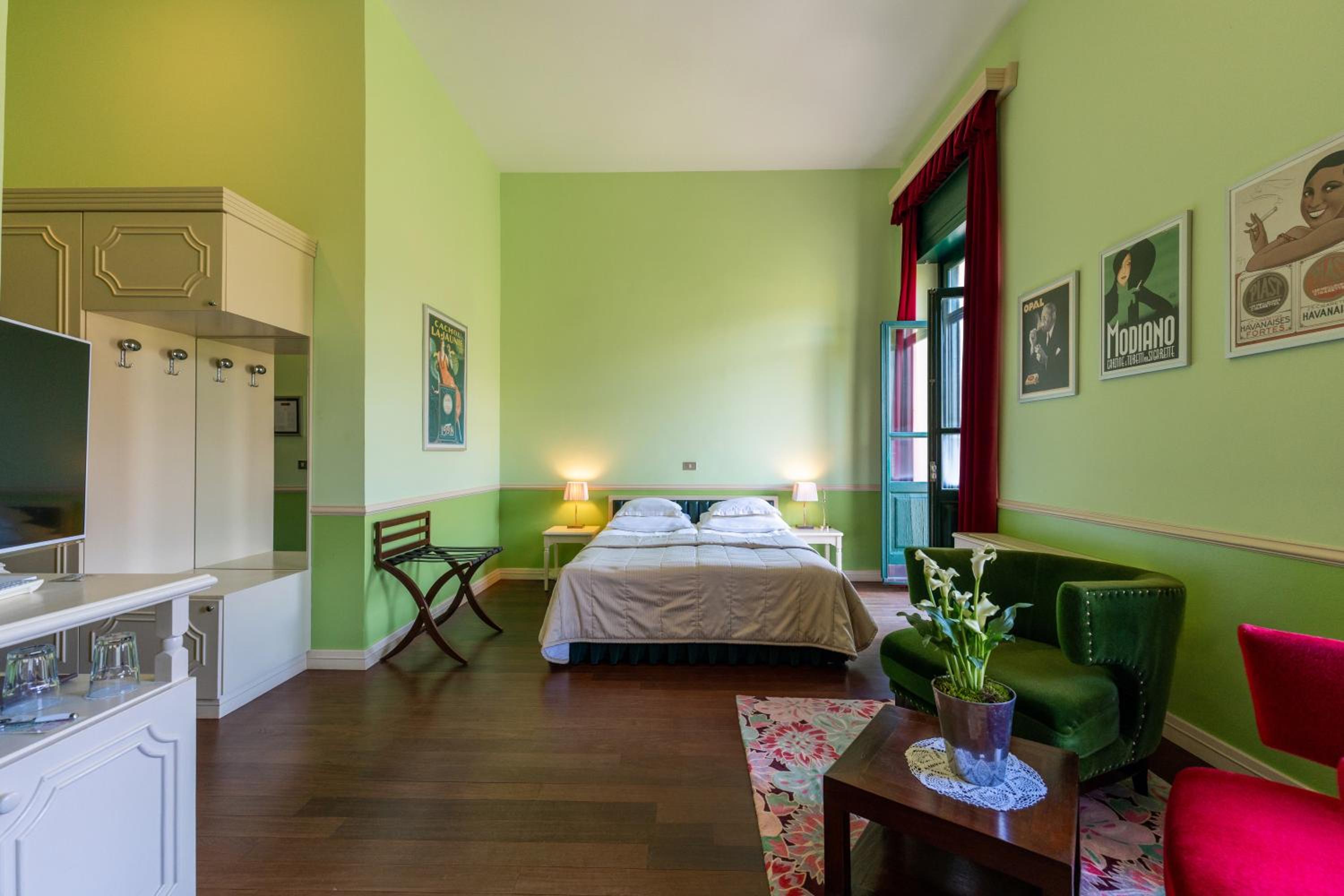 Superior Triple Room with Terrace
