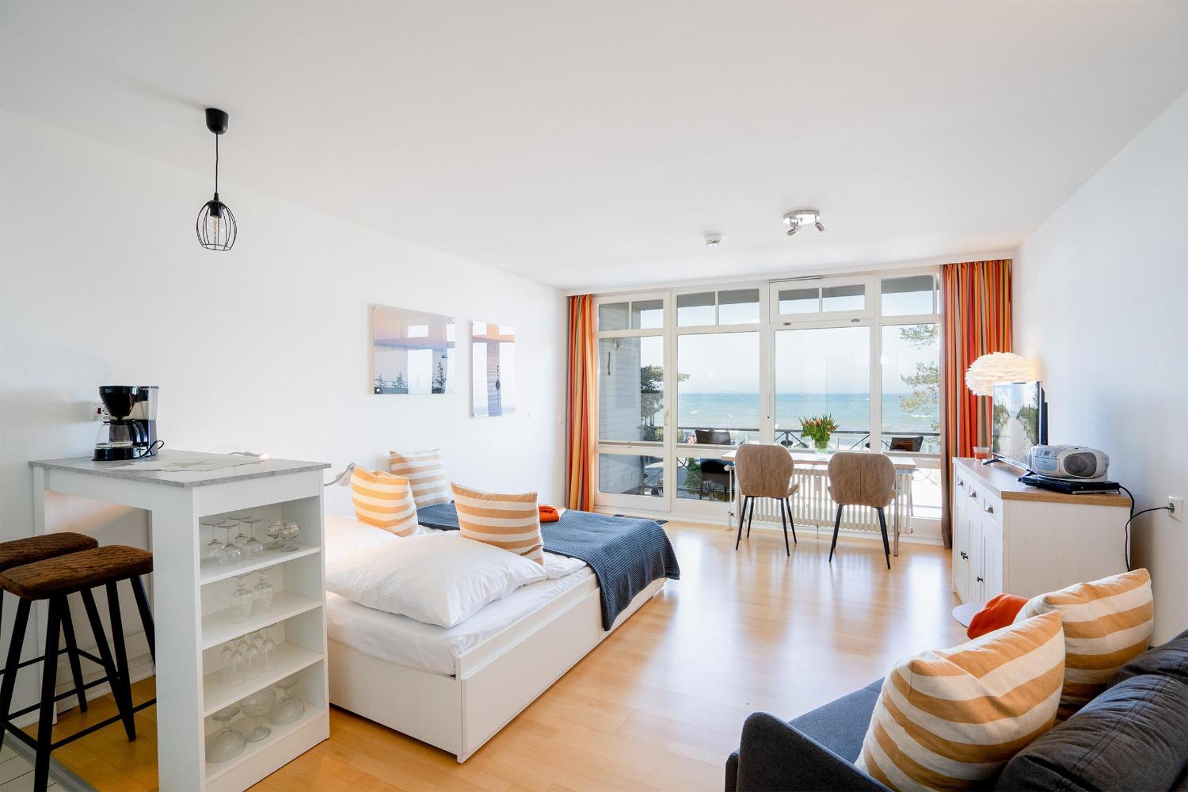 Apartment with Lake View photo 1