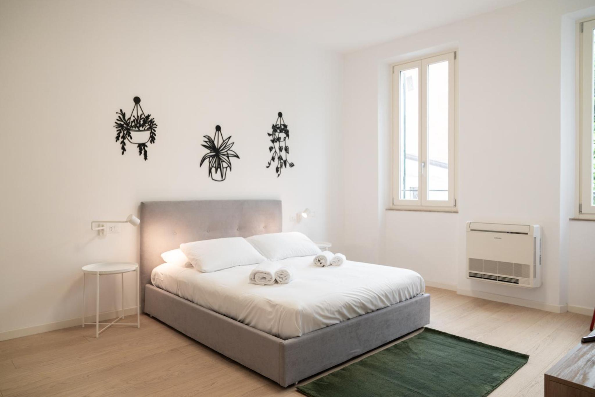 Superior One-Bedroom Apartment with Balcony