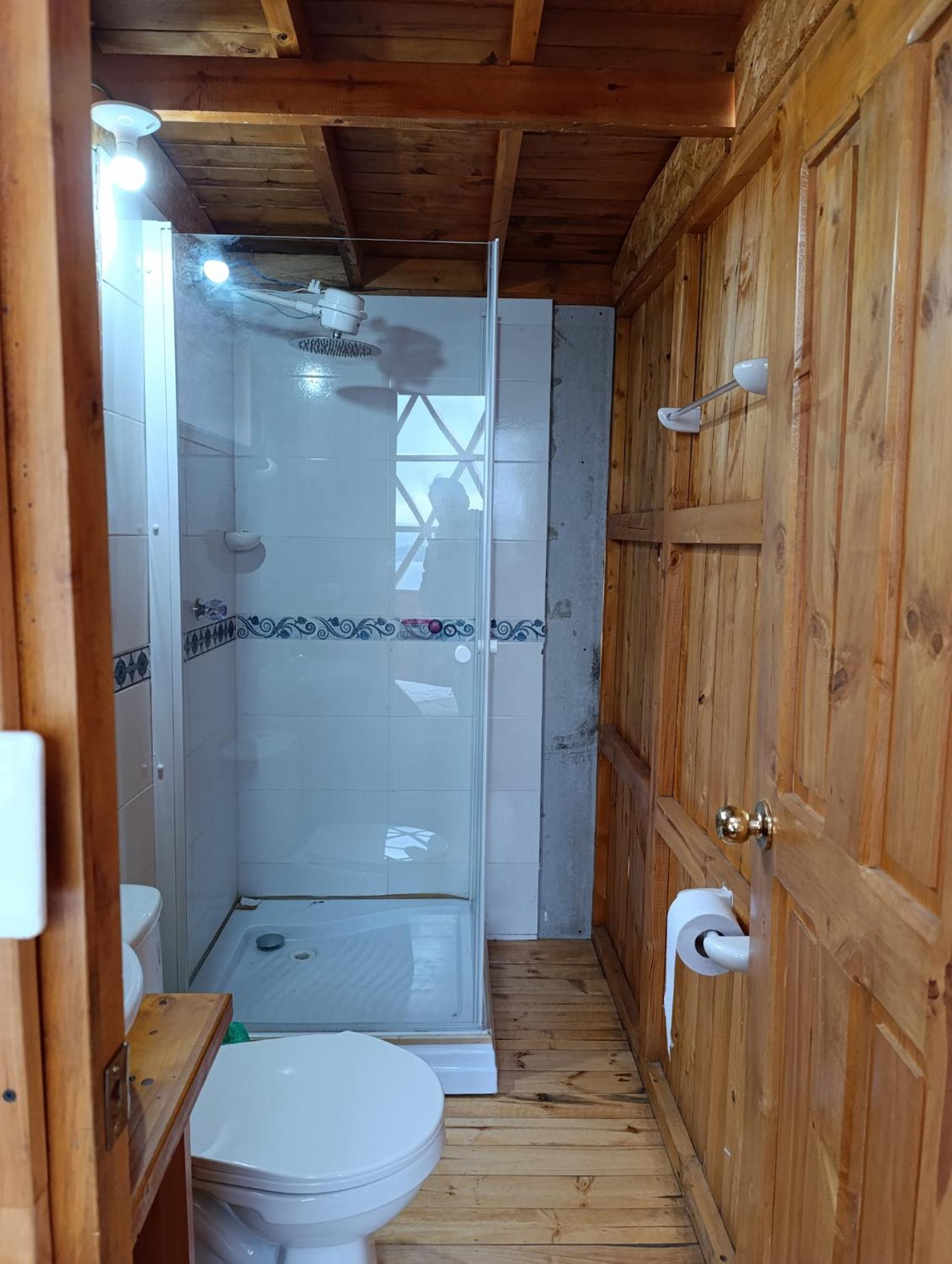Twin Room with Lake View photo 2