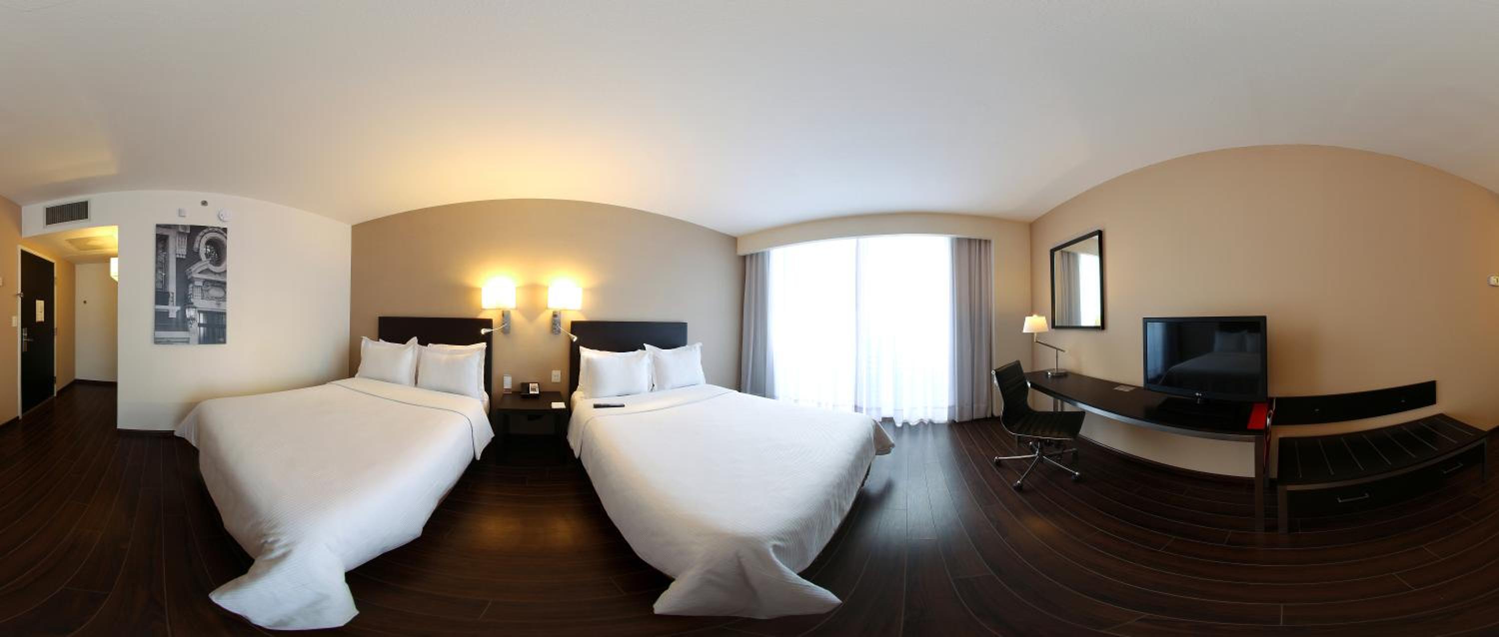 Double Room with Two Double Beds - Photo 4