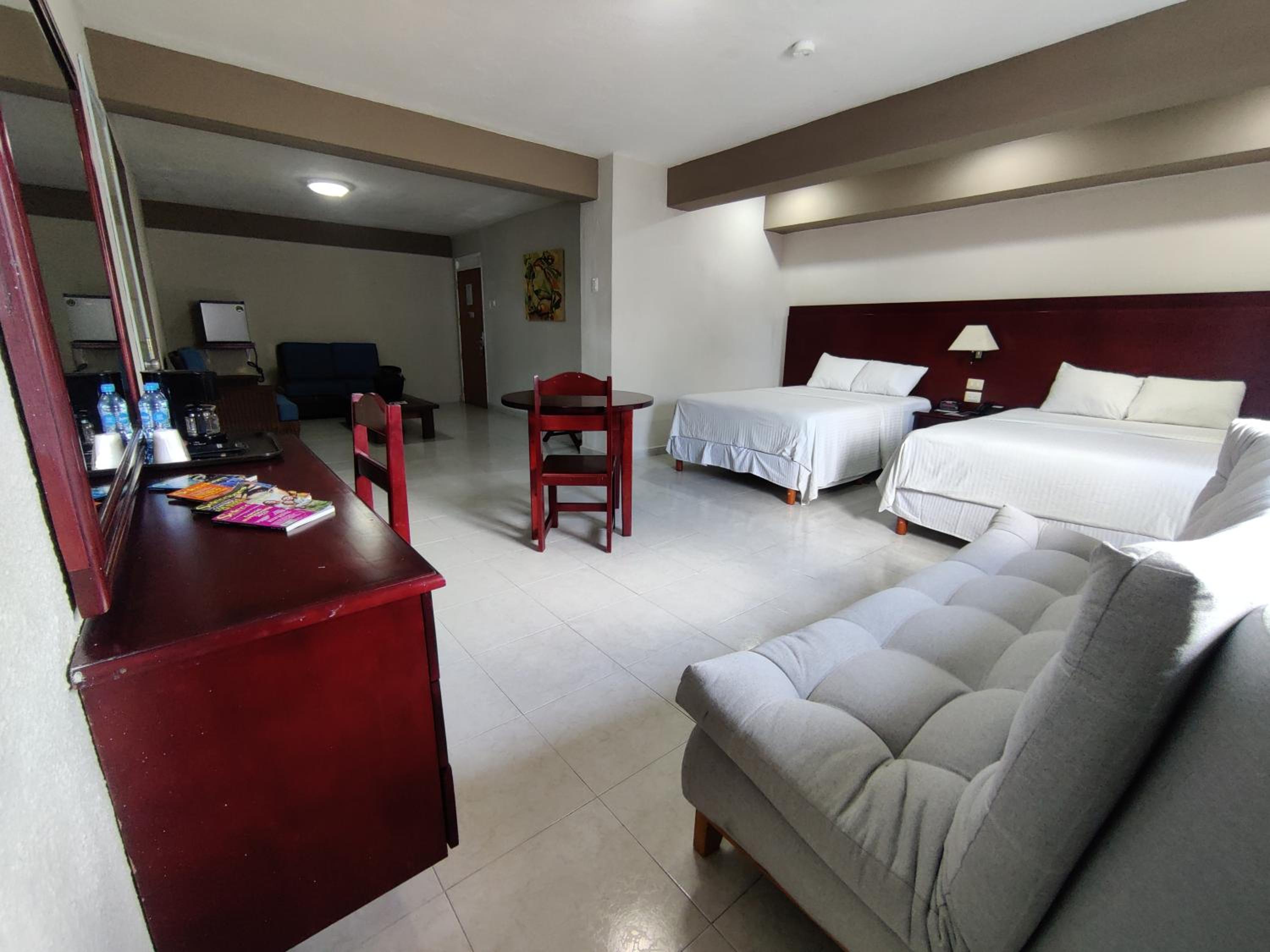 Family Suite - Photo 1
