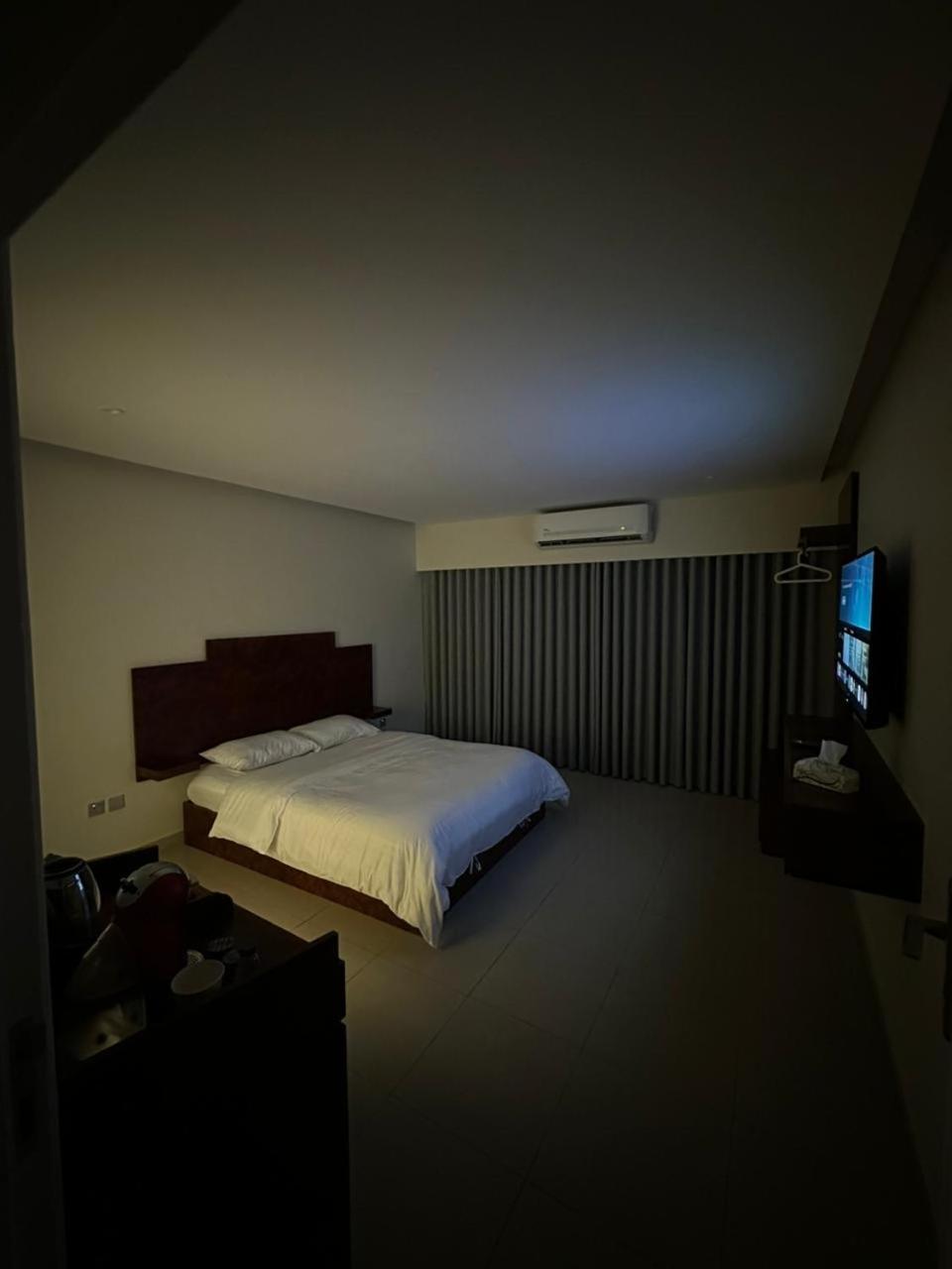 Double Room With Private Bathroom photo 3