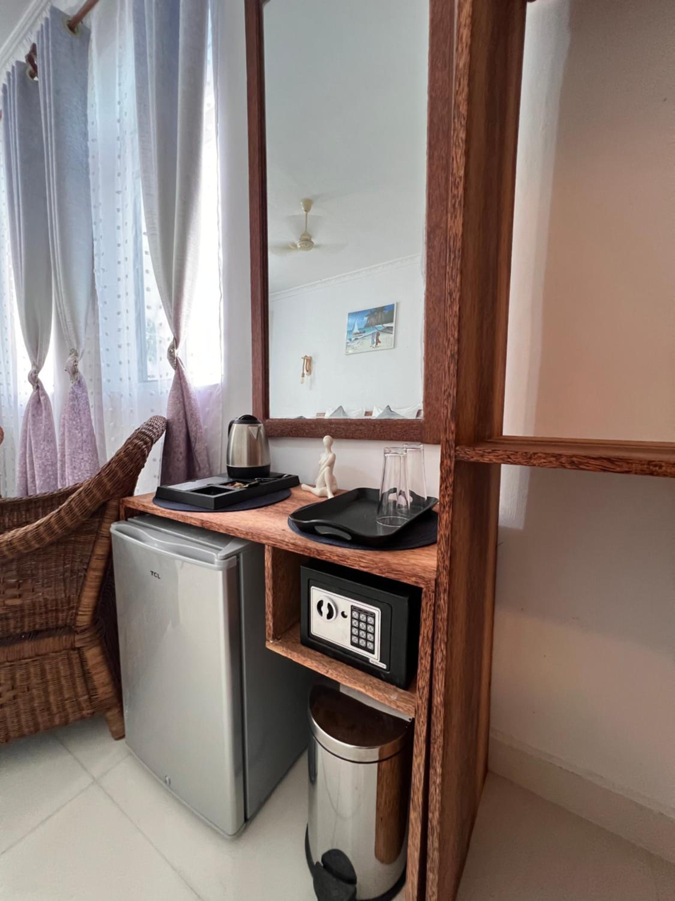 Deluxe King Room with Garden View photo 1