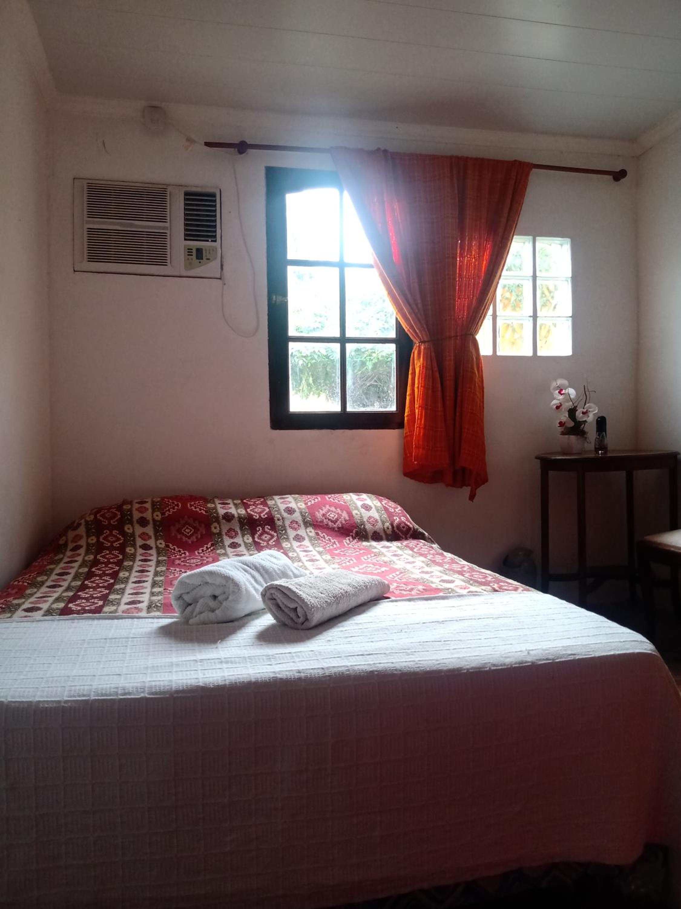 One-Bedroom House photo 1