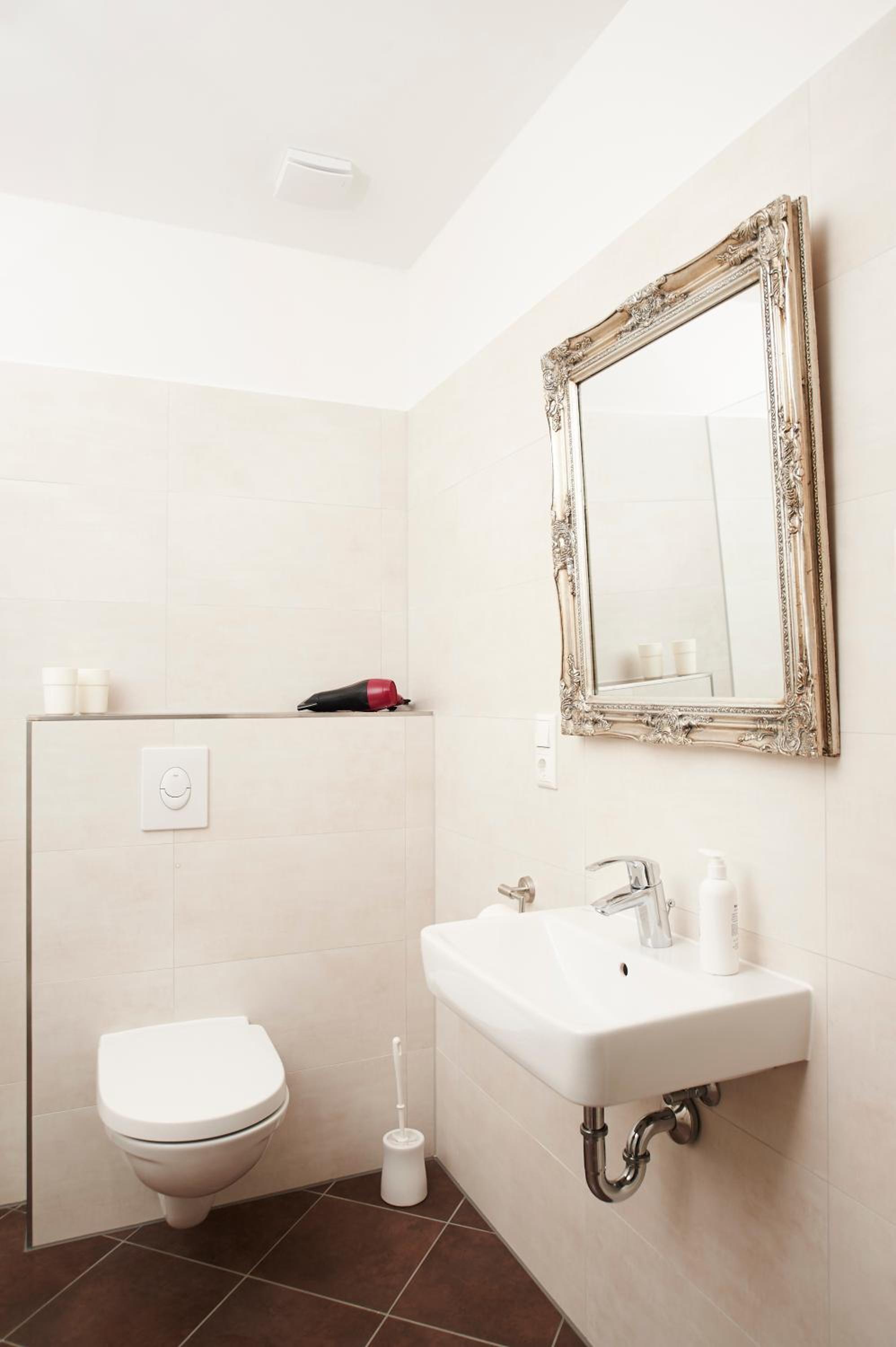 Double Room with Private Bathroom photo 3