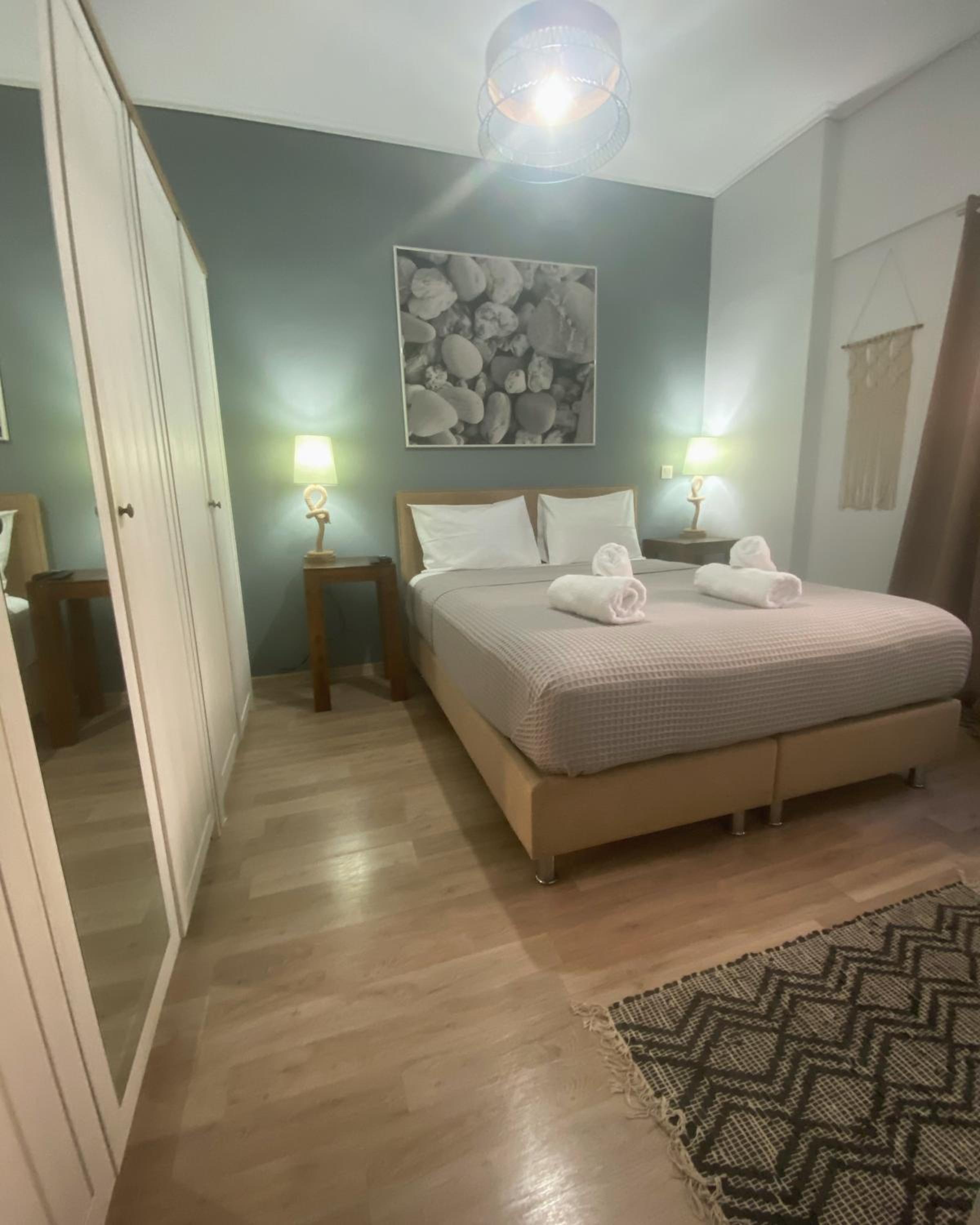 Studio Apartment photo 1