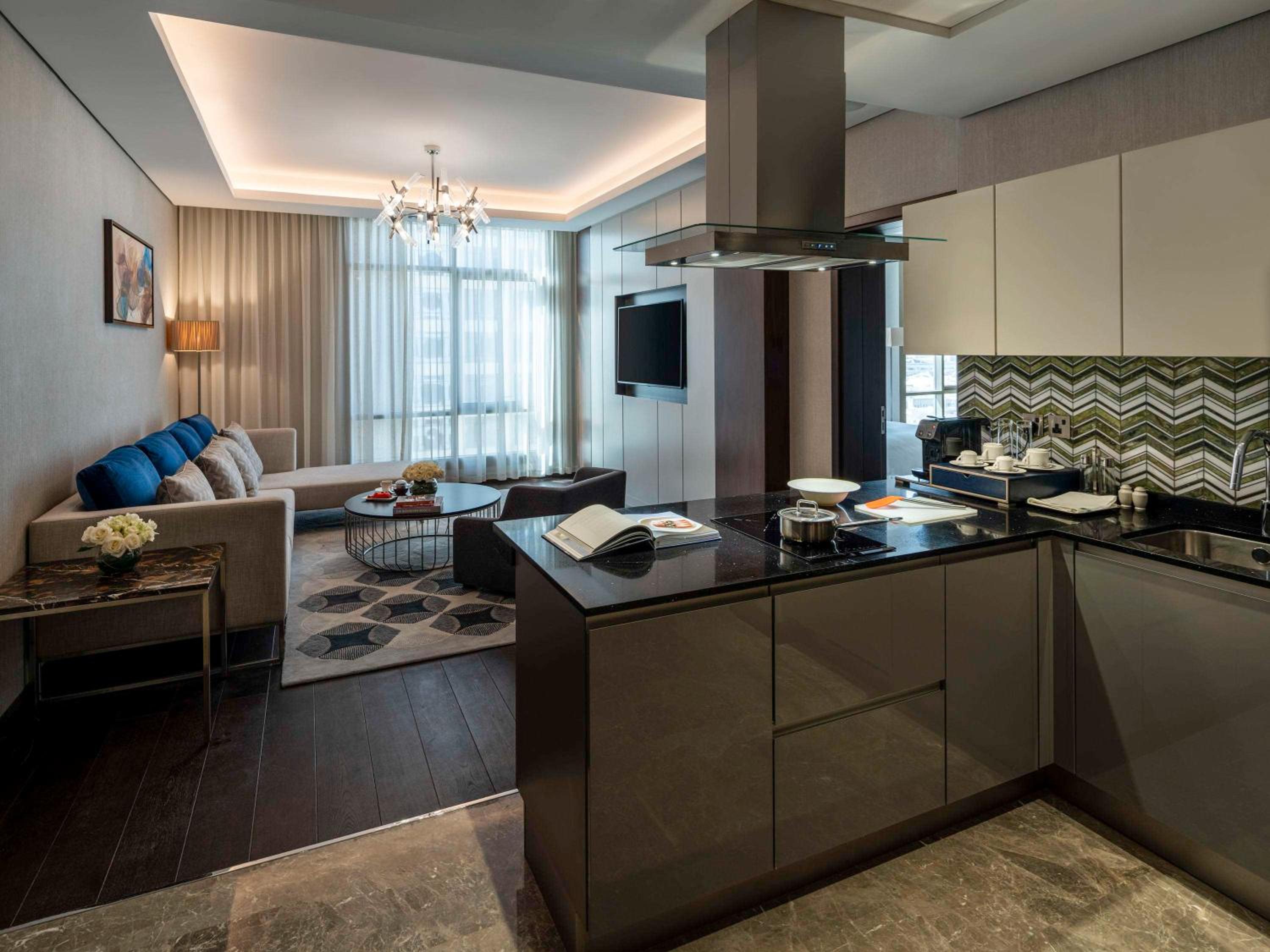 One-Bedroom Deluxe Residence - Photo 4
