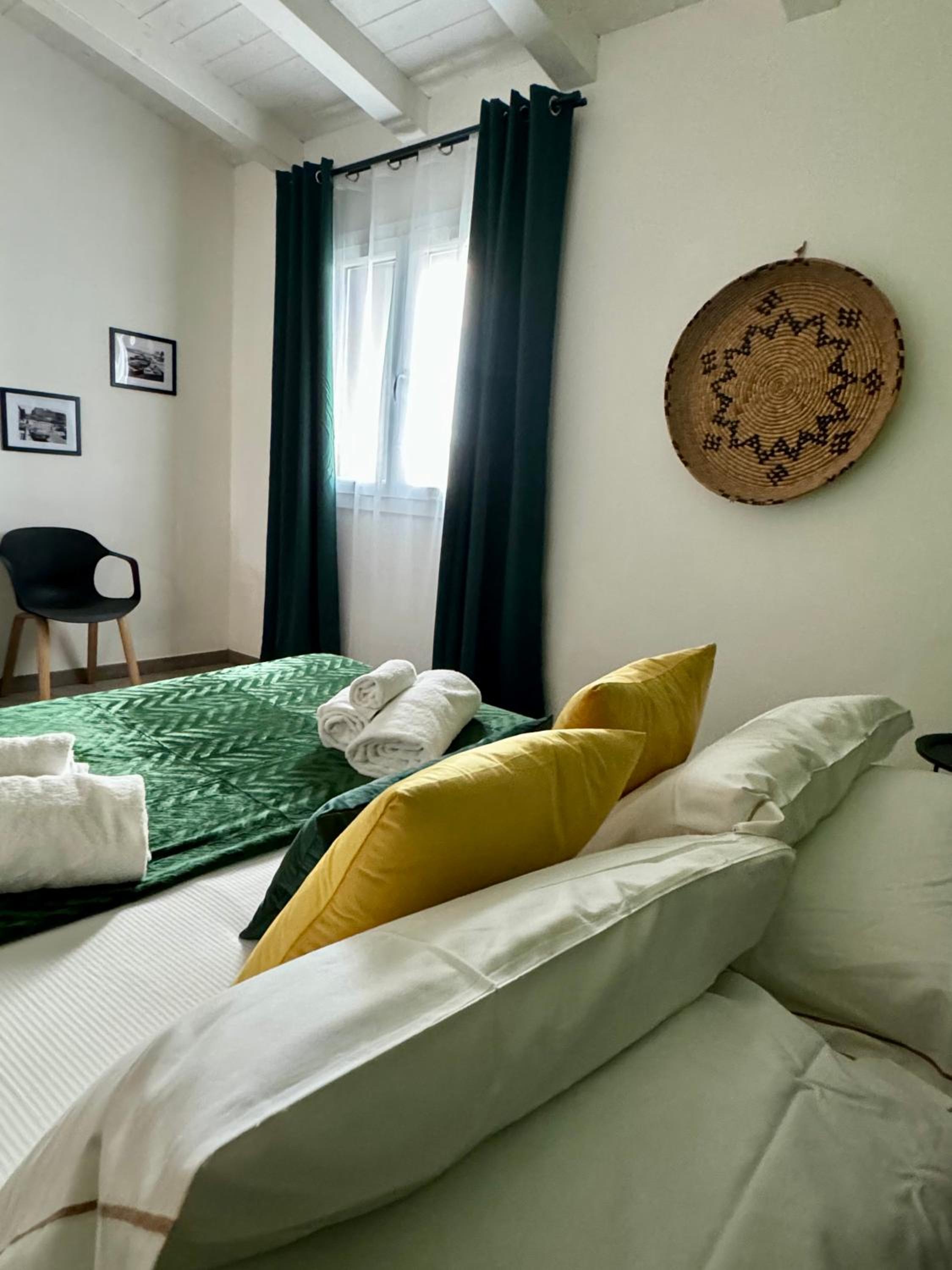 Double Room - Photo 10