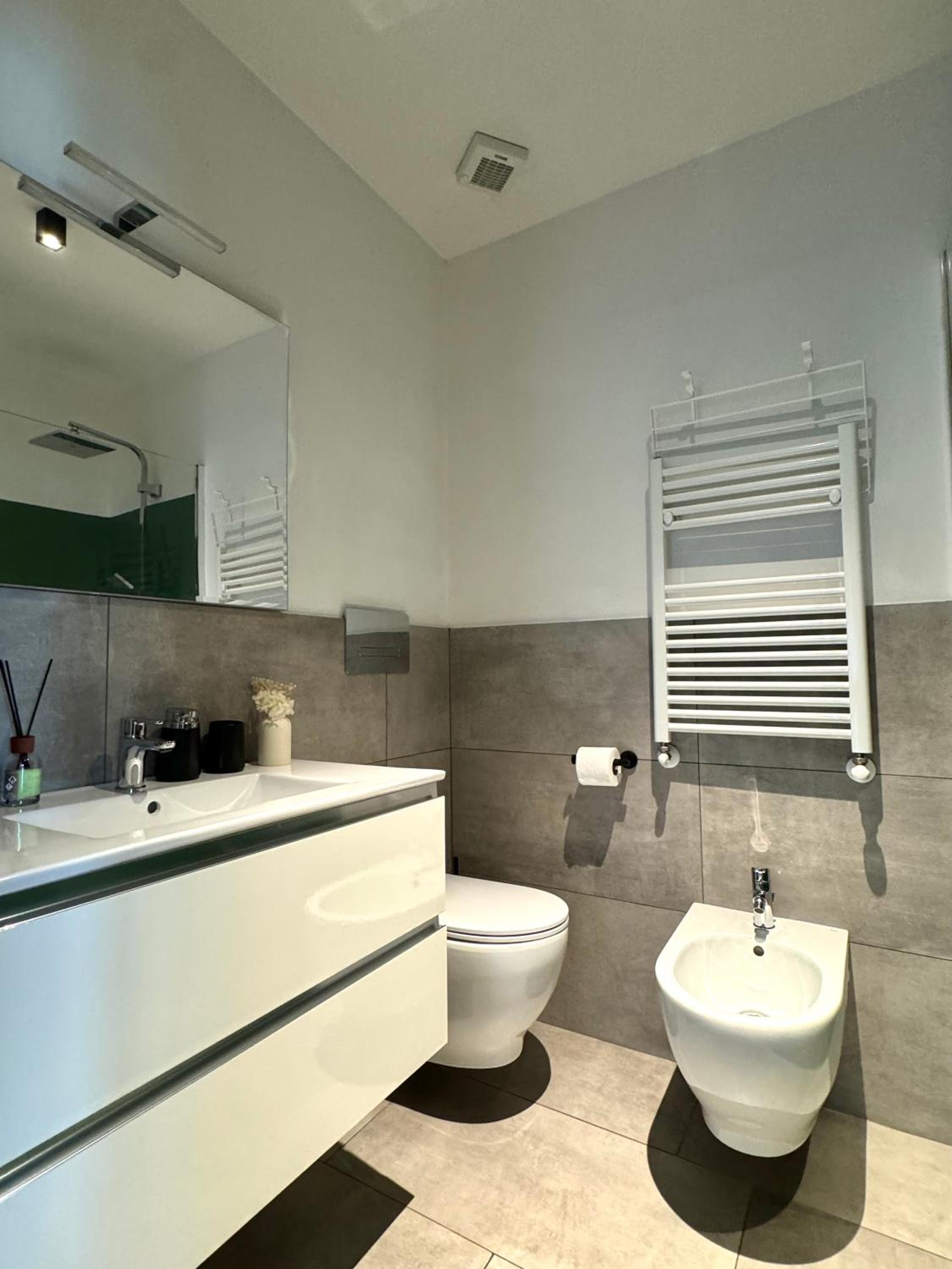 Double Room - Photo 5