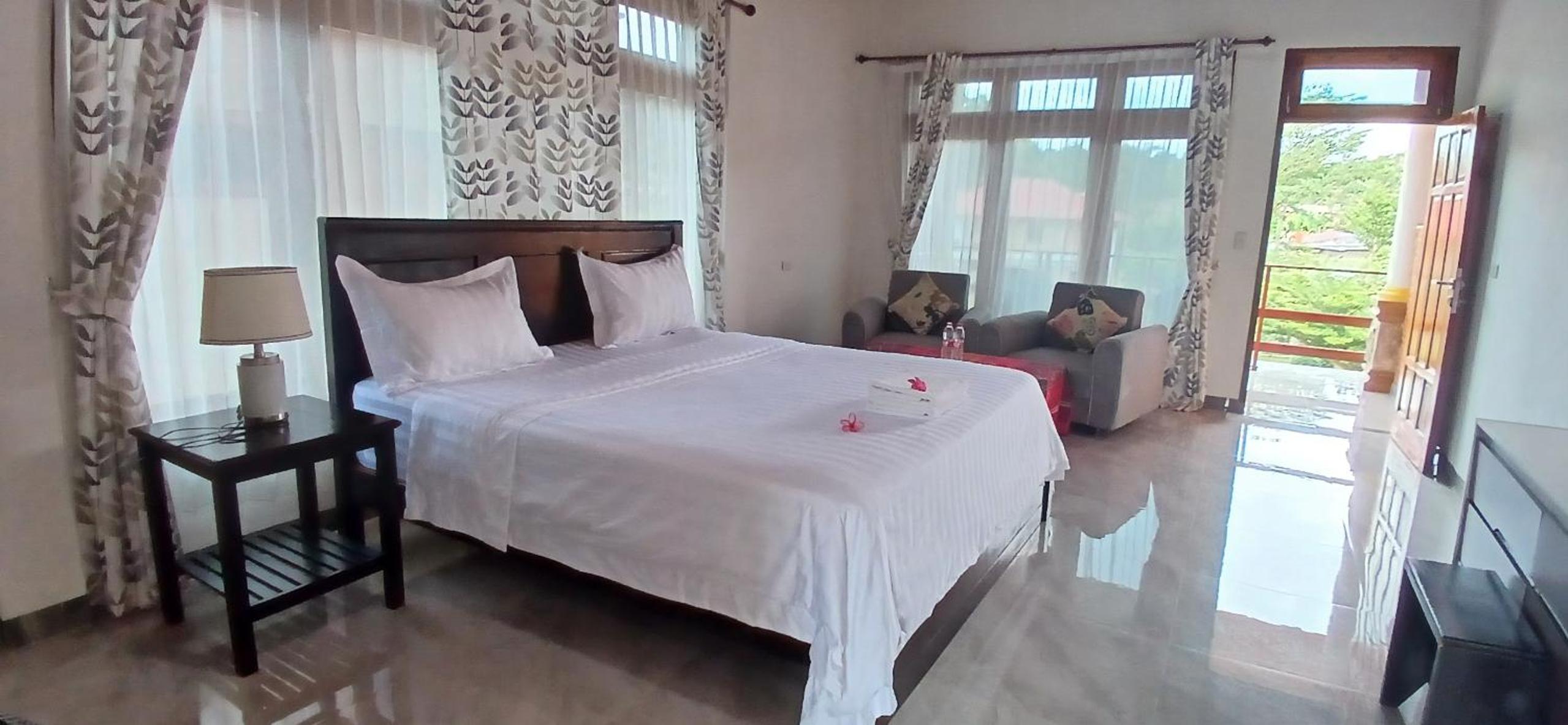 Deluxe Double Room with Balcony