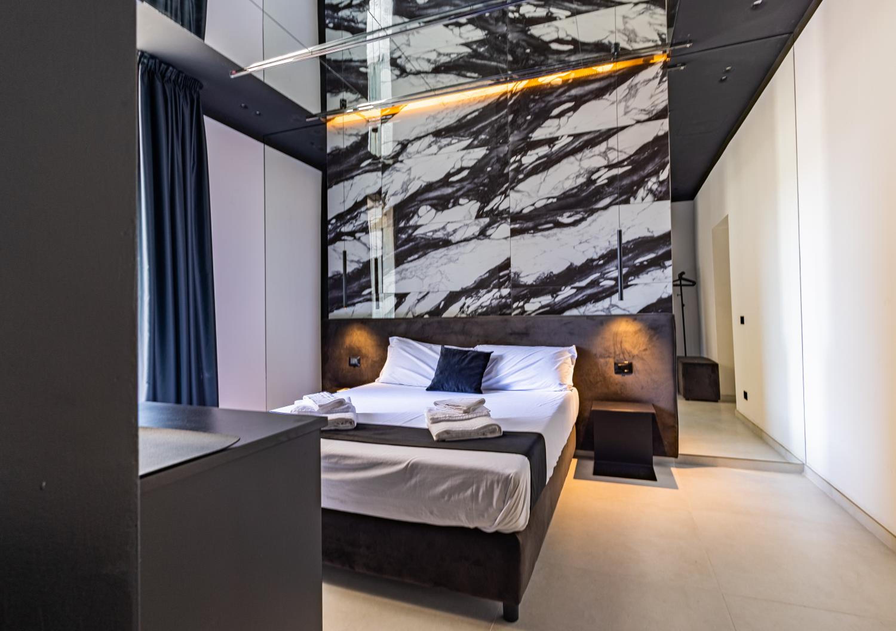 King Room with Spa Bath