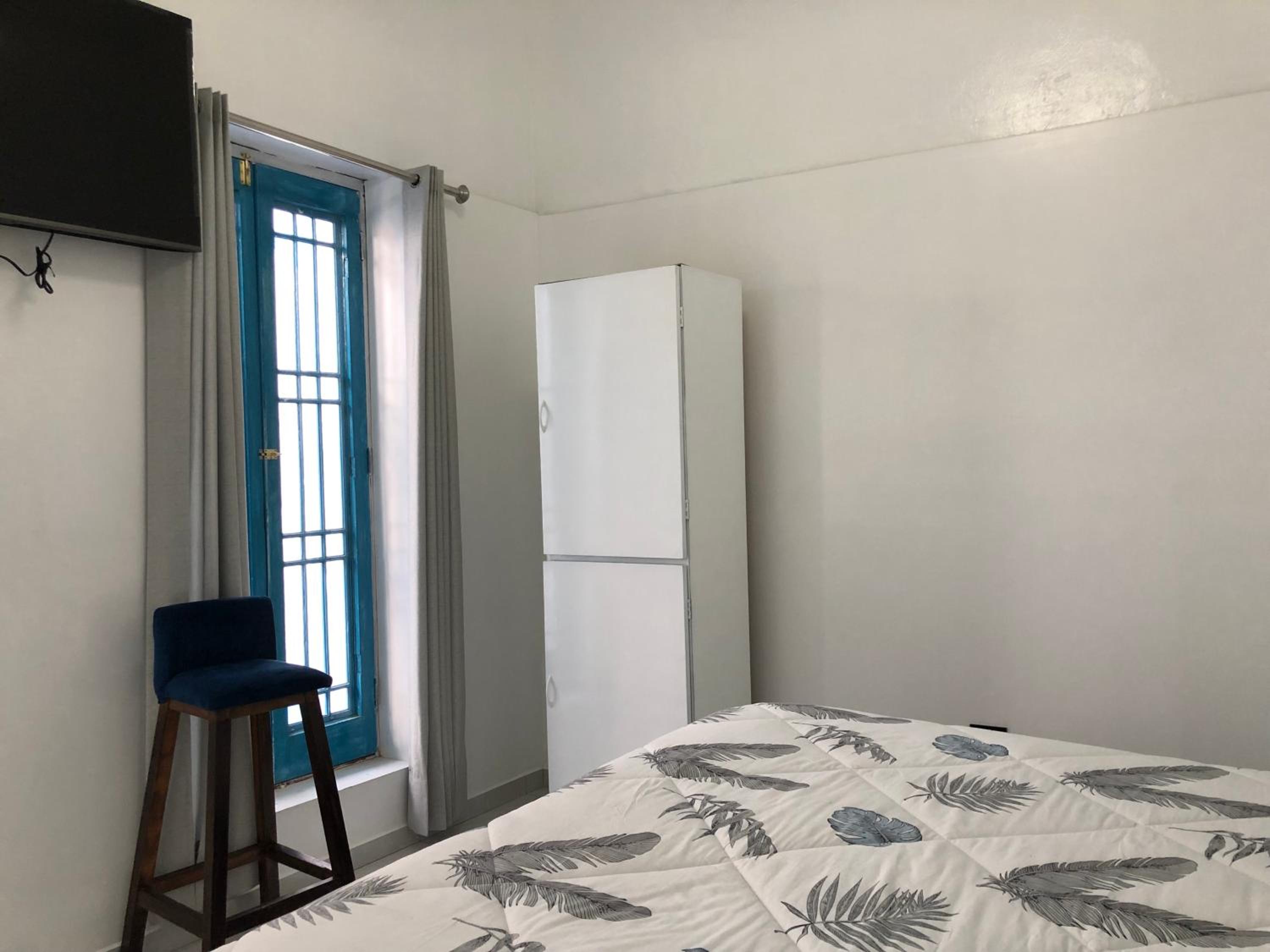 Large Single Room