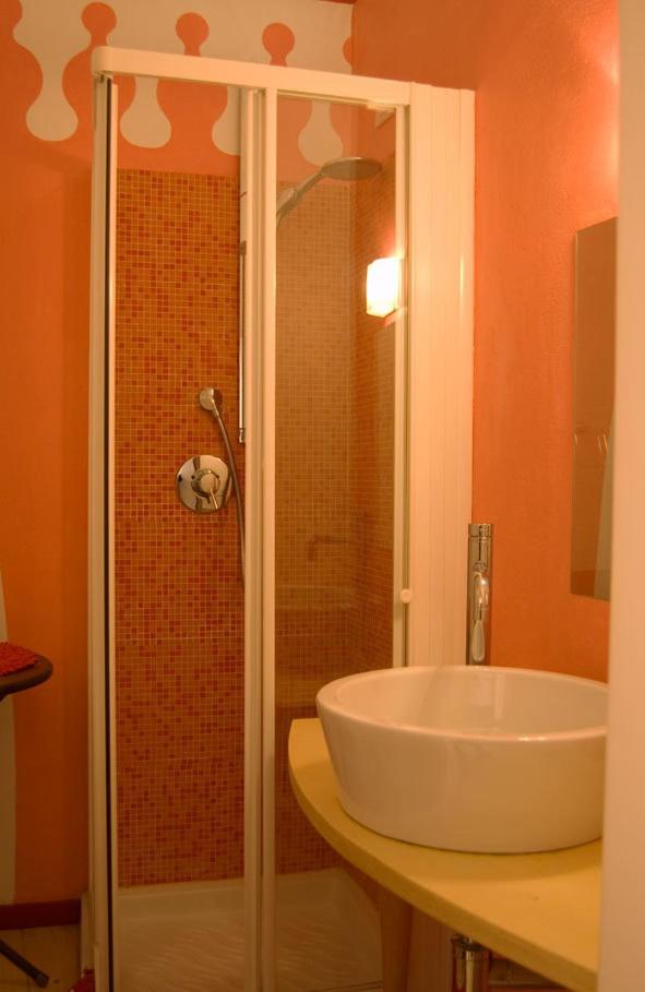 Quadruple Room with Private Bathroom photo 3