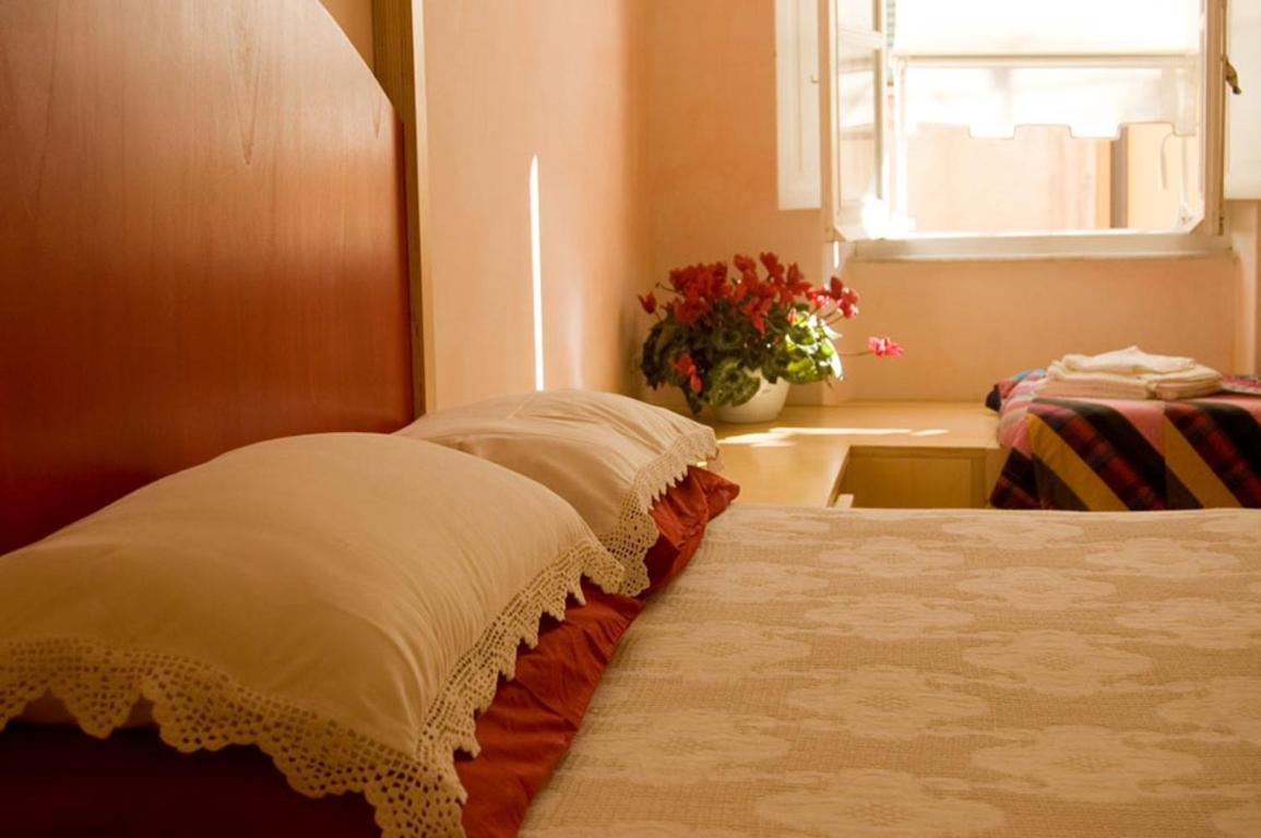 Quadruple Room with Private Bathroom photo 2