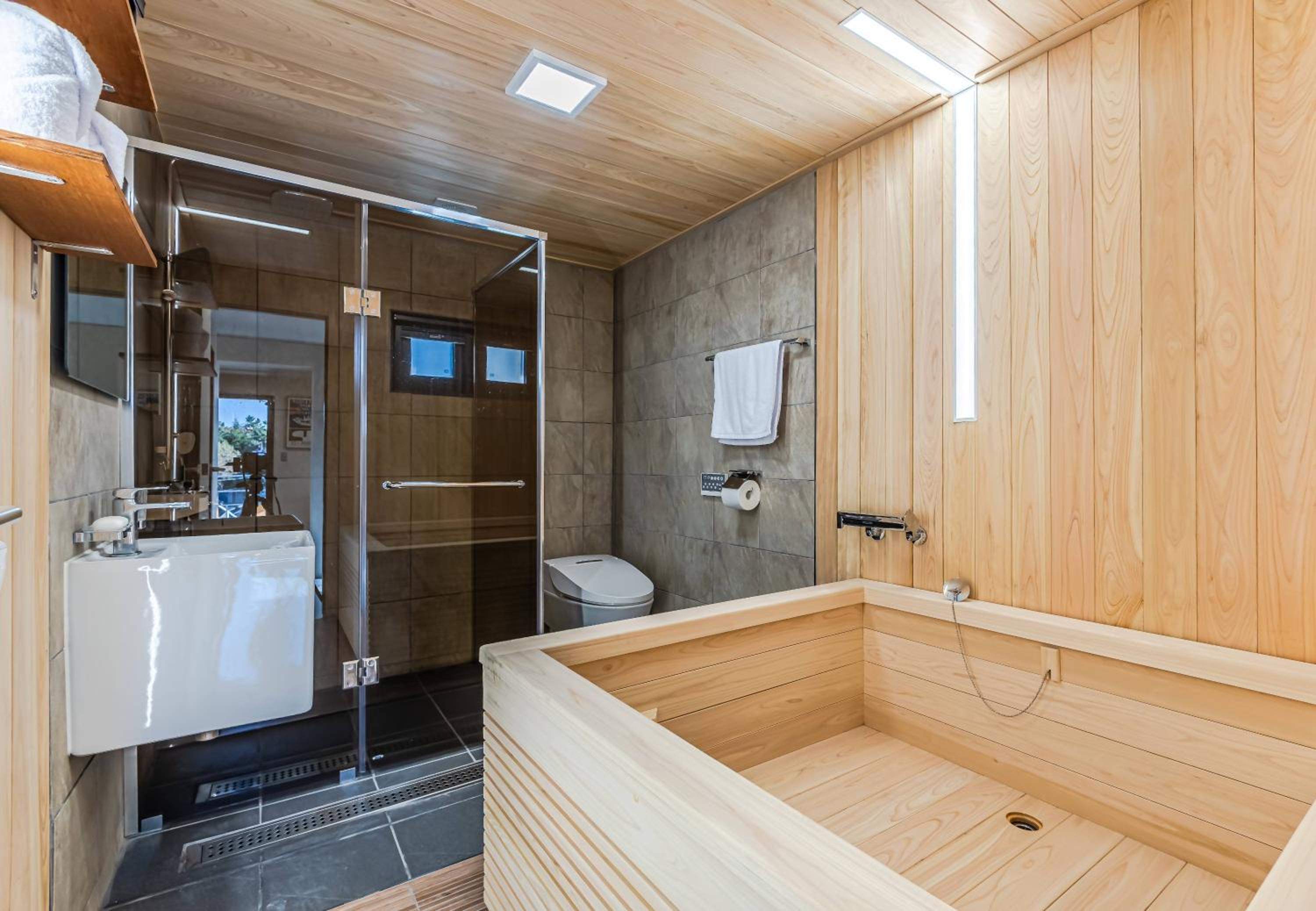 Three-Bedroom House photo 2