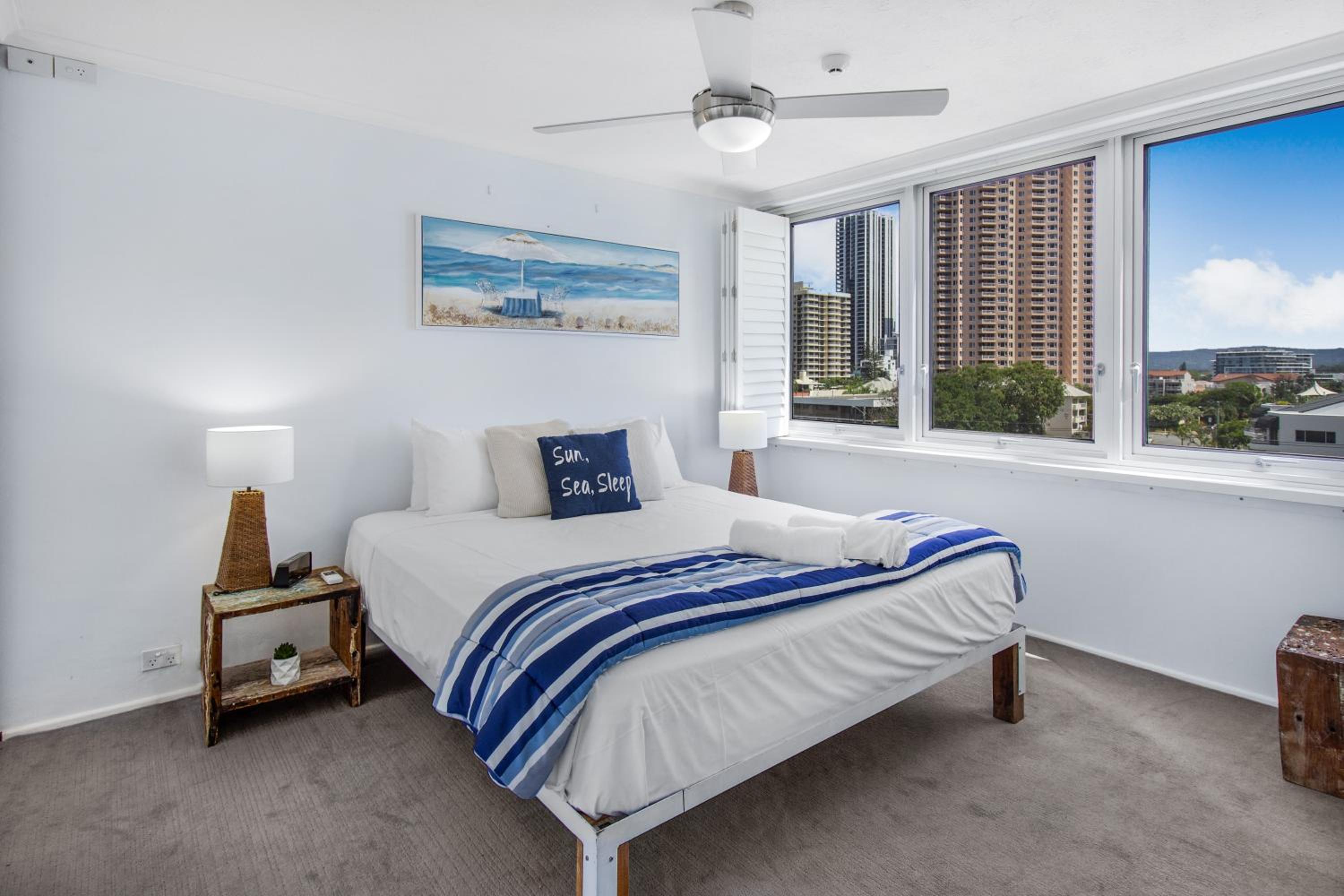 Two-Bedroom Deluxe Apartment with Balcony