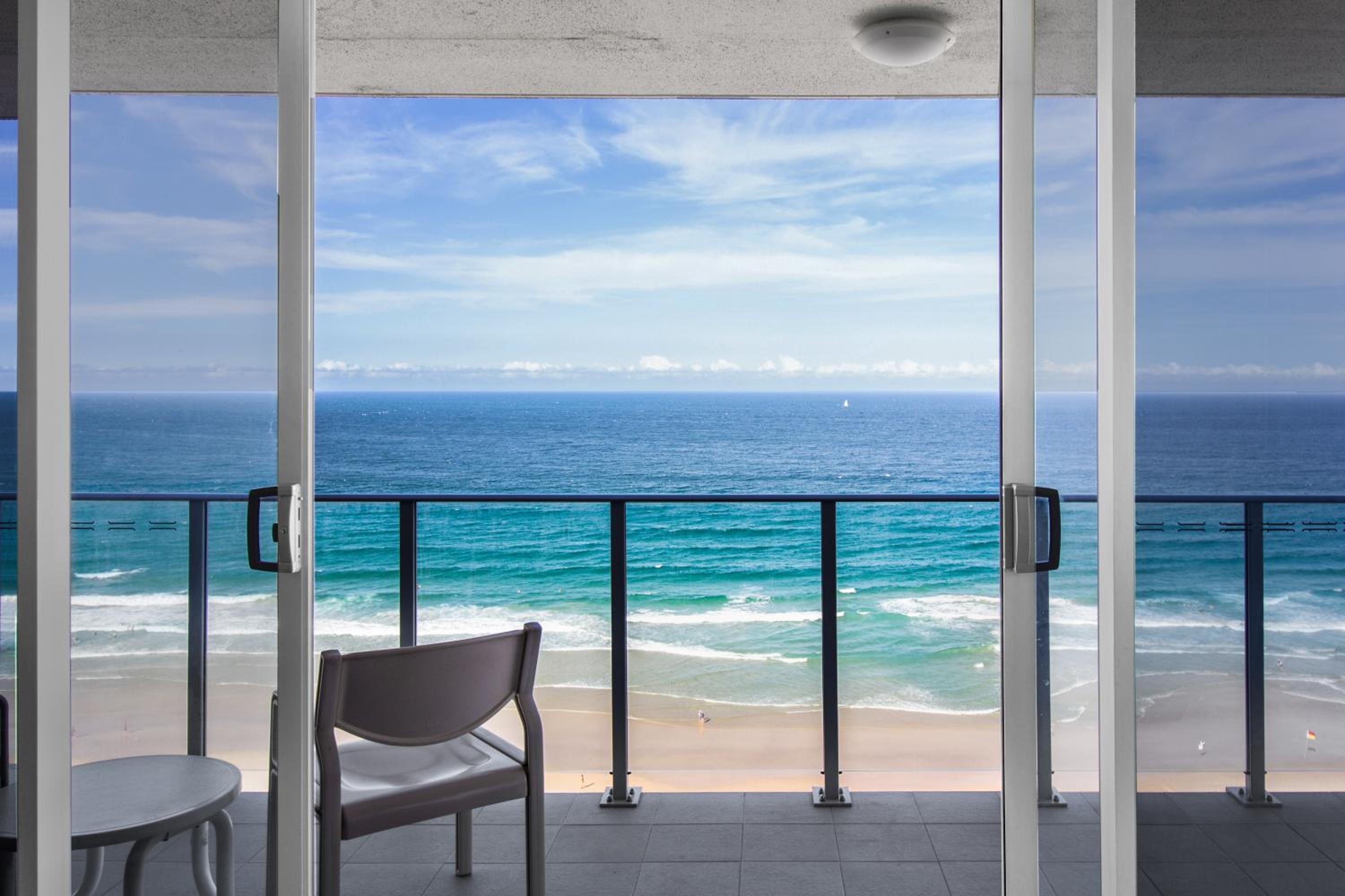 One-Bedroom Apartment with Ocean View