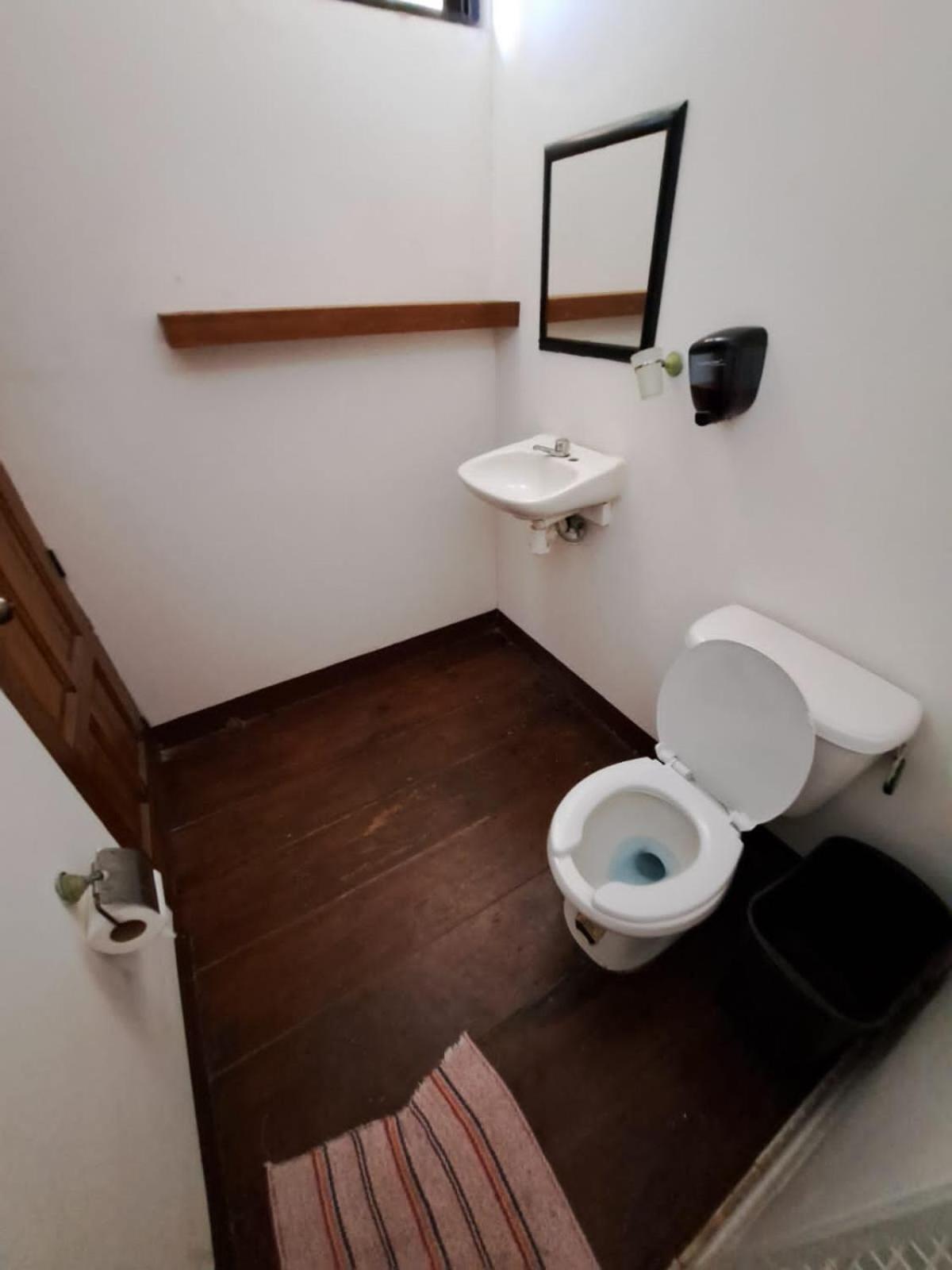 Standard Double Room - Photo 7