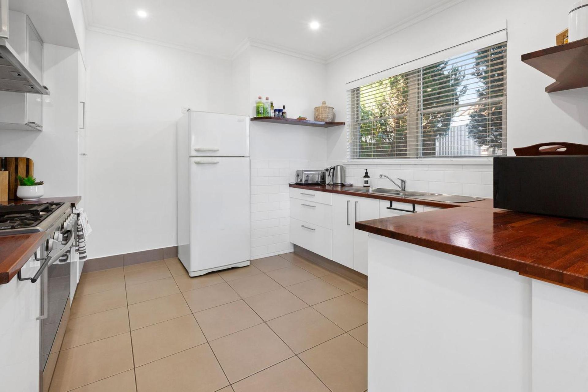 Three-Bedroom House photo 2