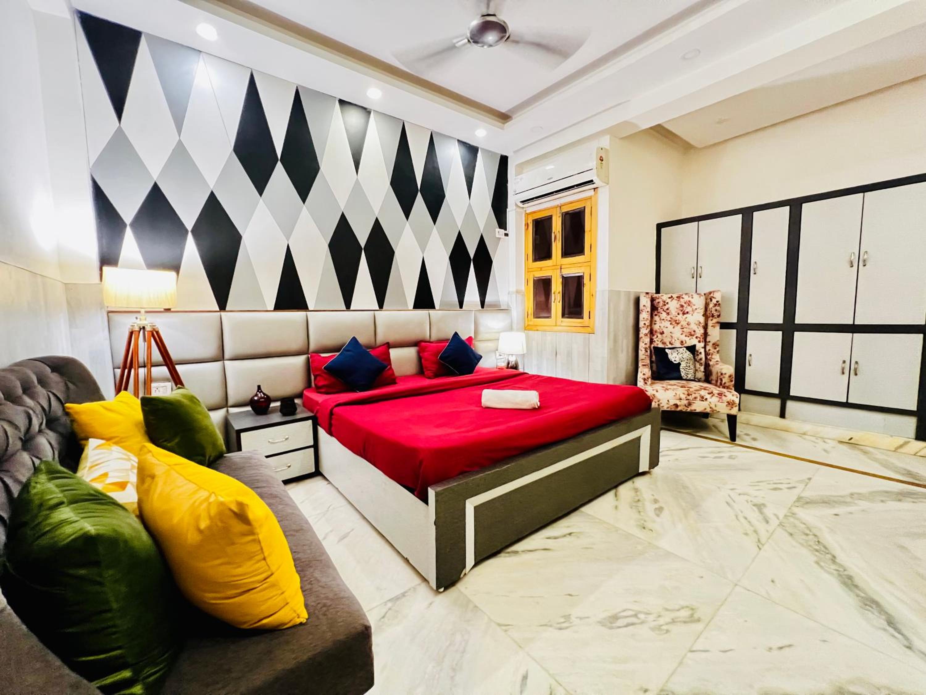 Superior King Room
