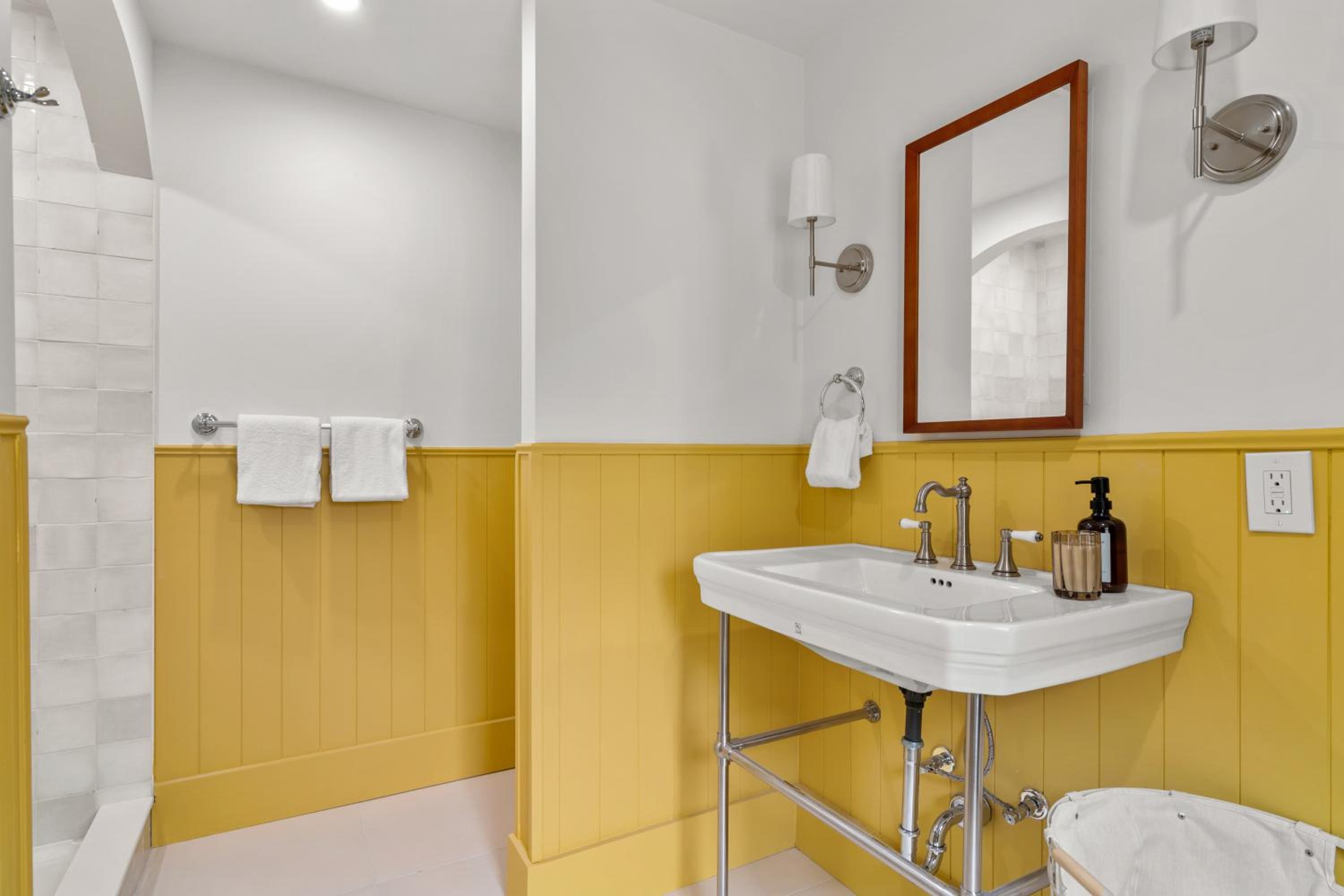 Family Suite - Photo 27