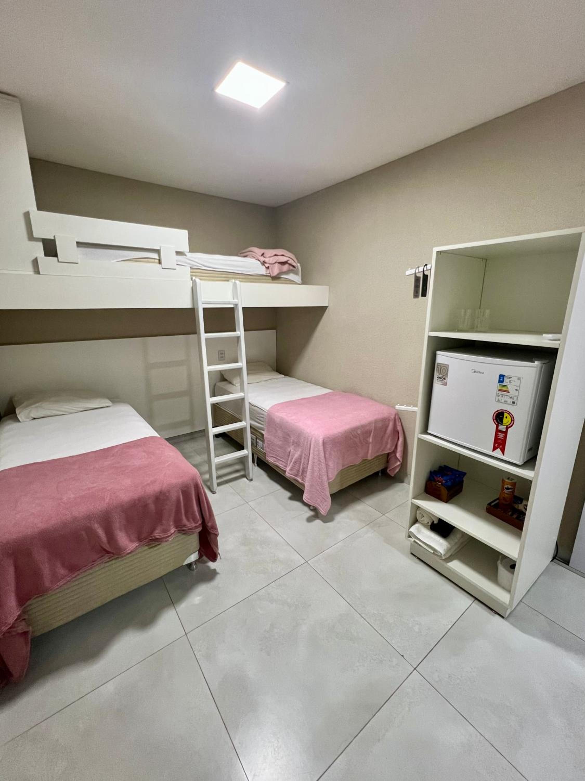 Quadruple Room - Photo 1