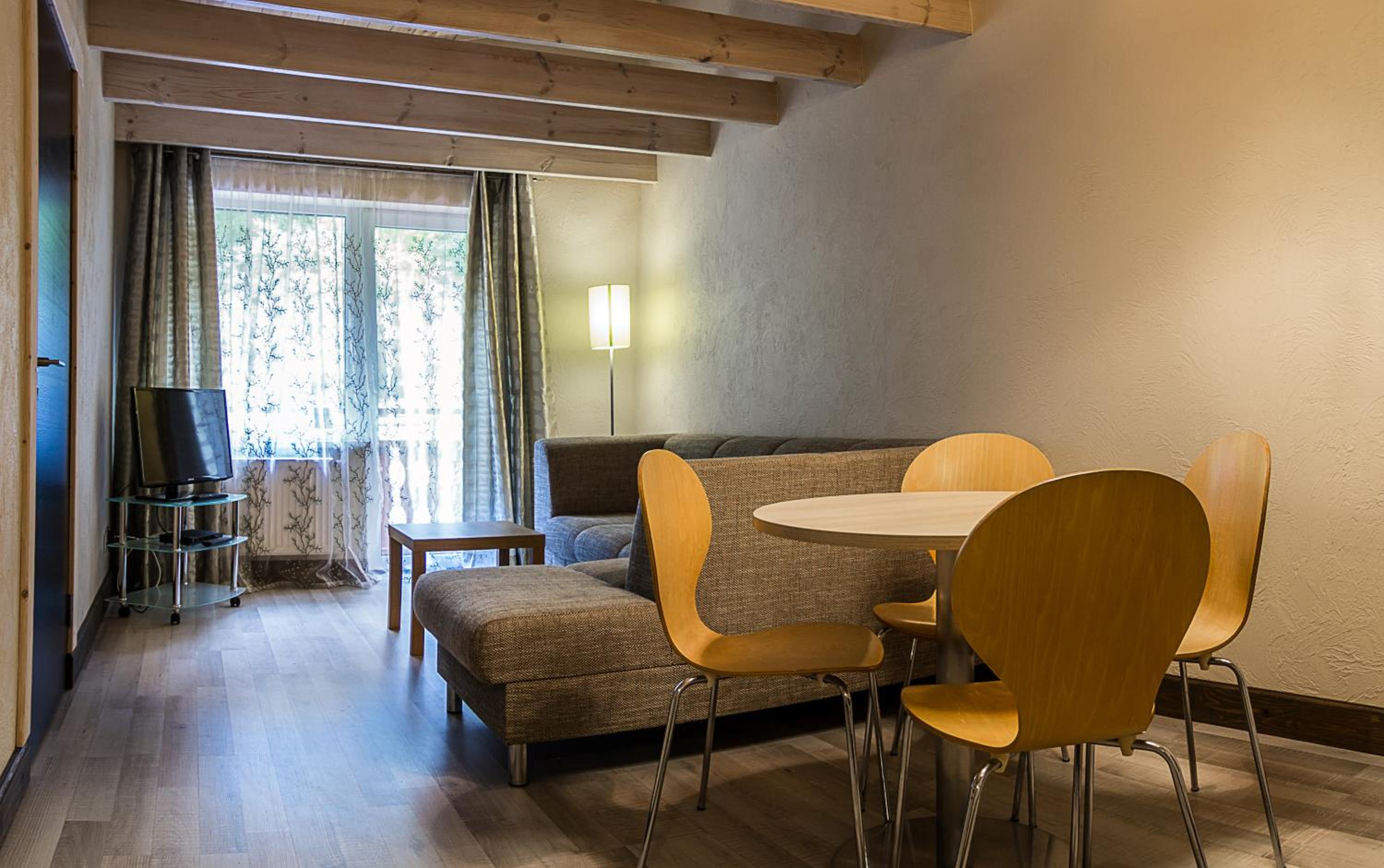 Suite with Garden View - Photo 7