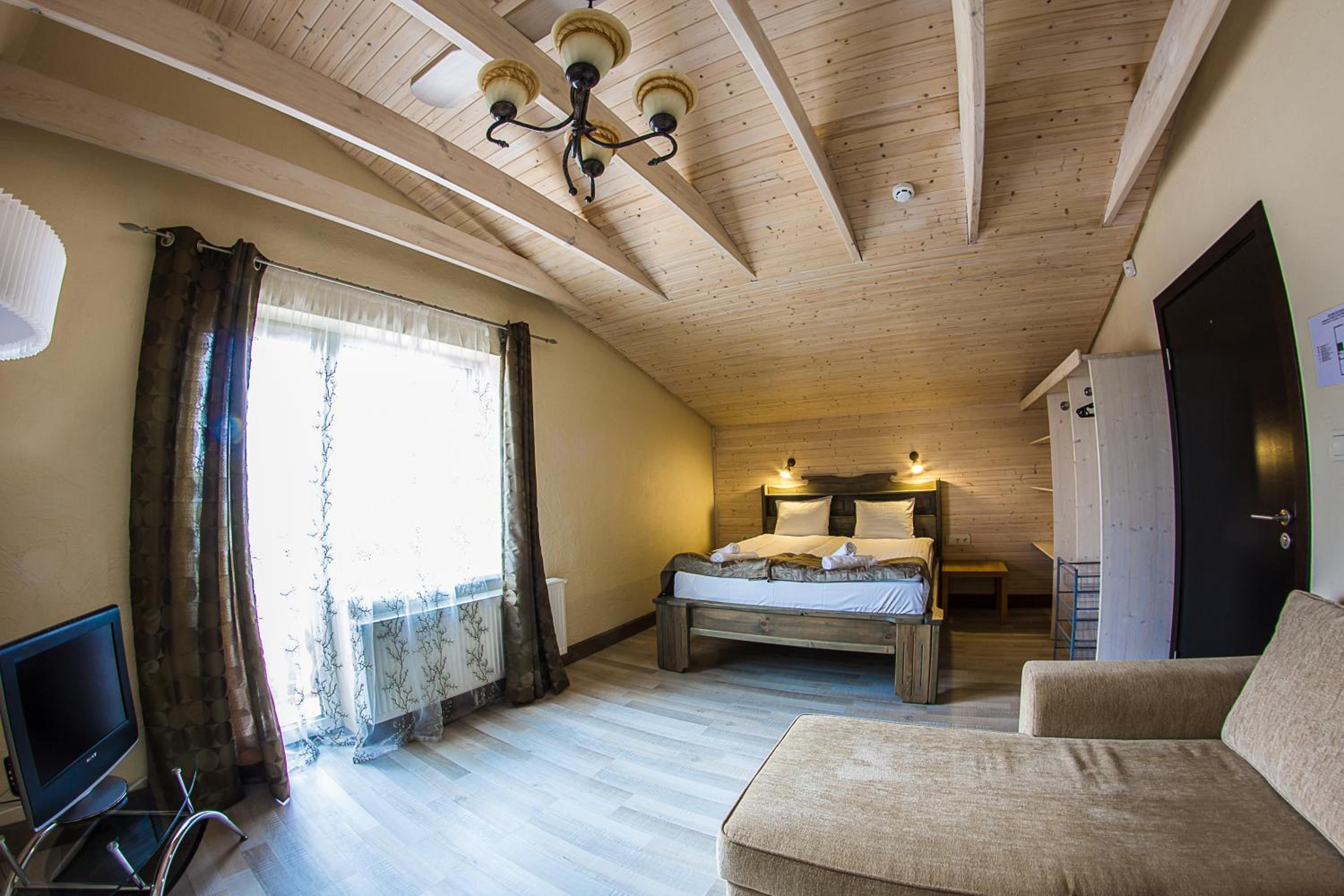 Suite with Garden View - Photo 3