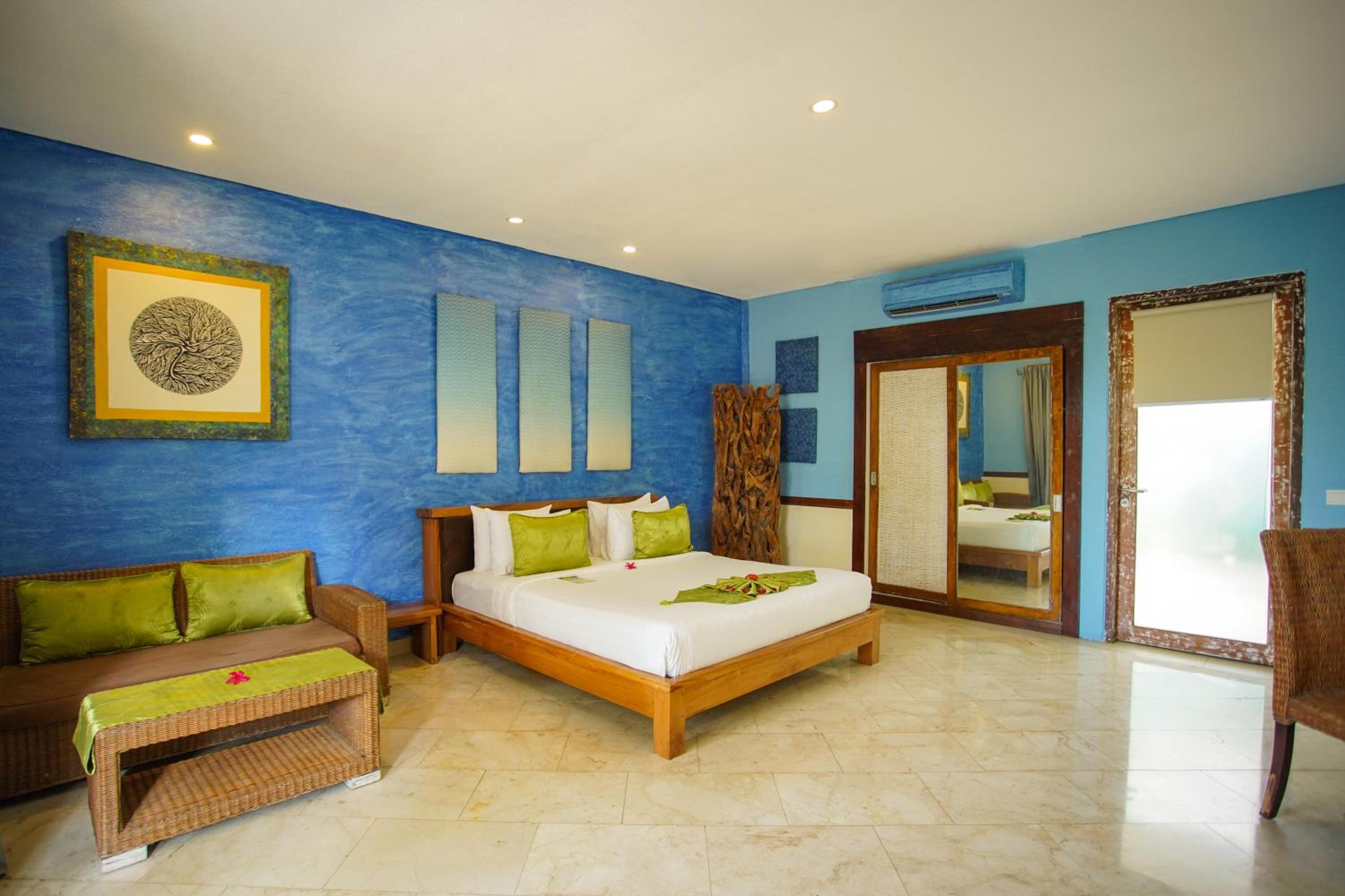 Art Suite Room