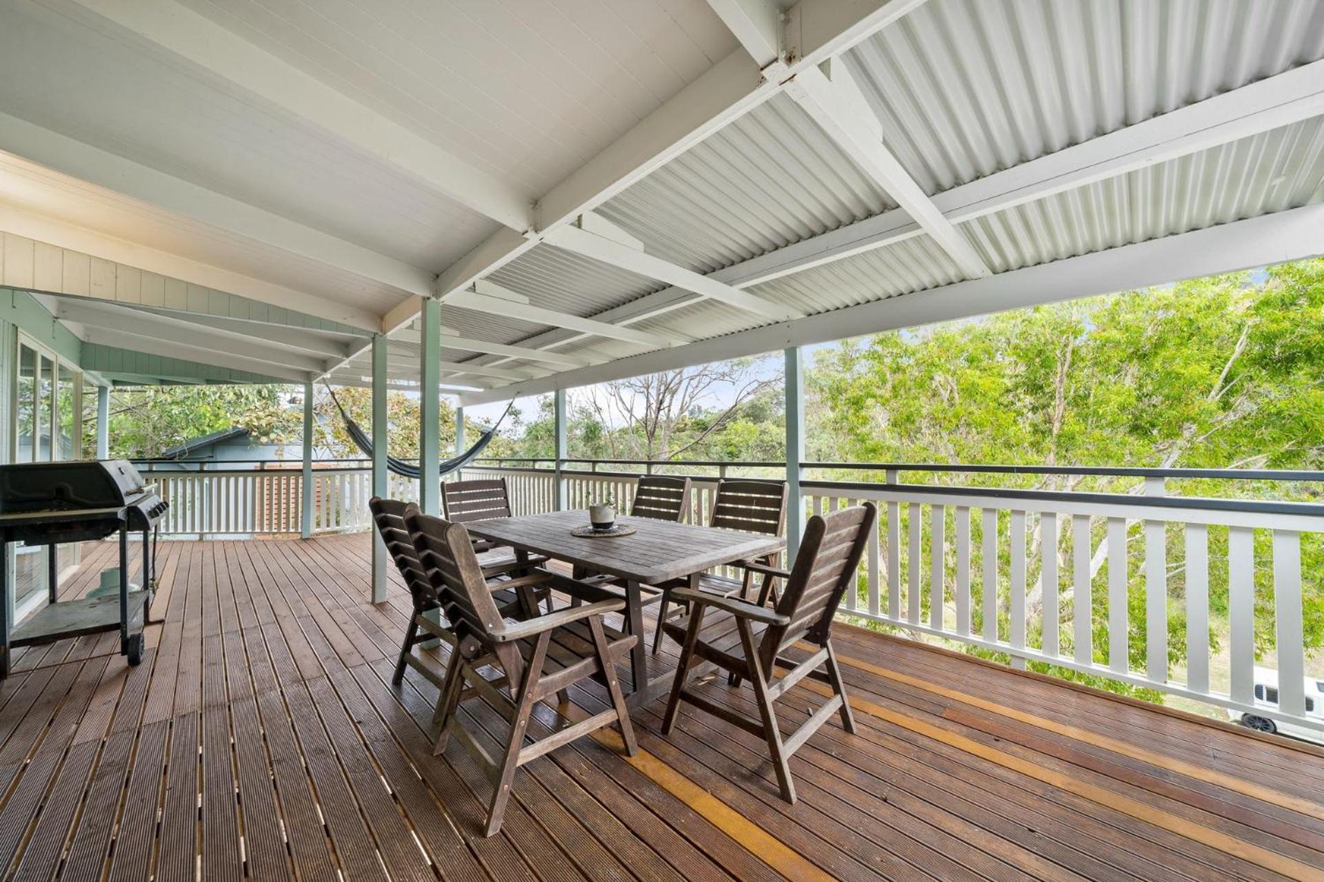 Three-Bedroom House photo 2